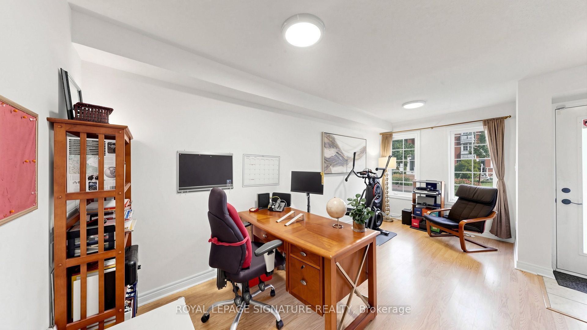 2433 Bur Oak Avenue, Markham, ON L6B 1G3 photo 2