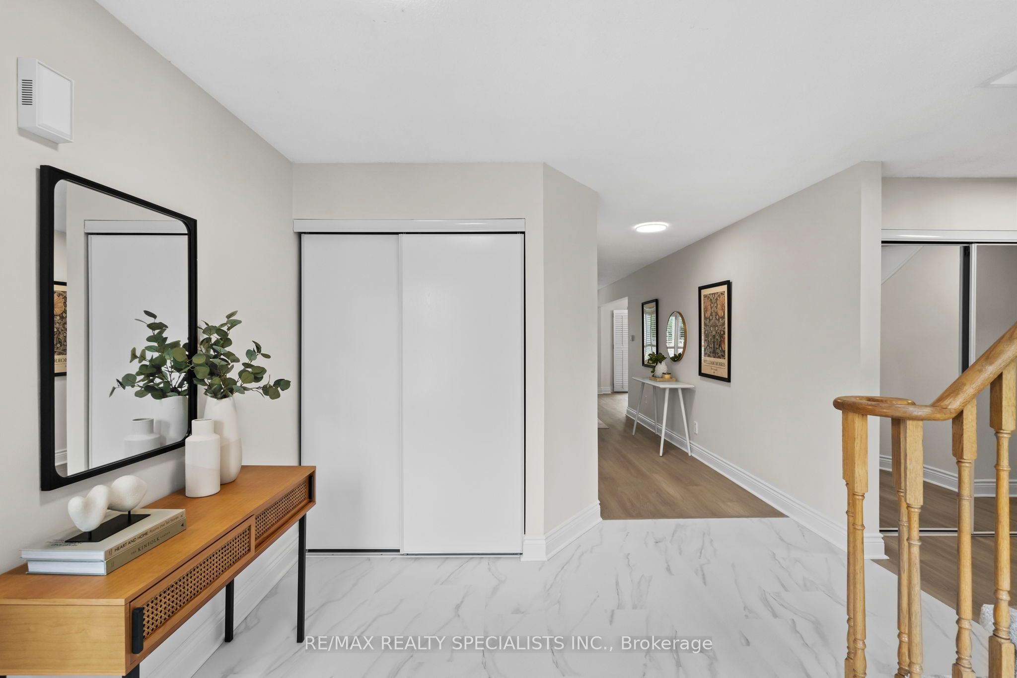 38 Springfield Way, Vaughan, ON L4J 5E5 photo 3