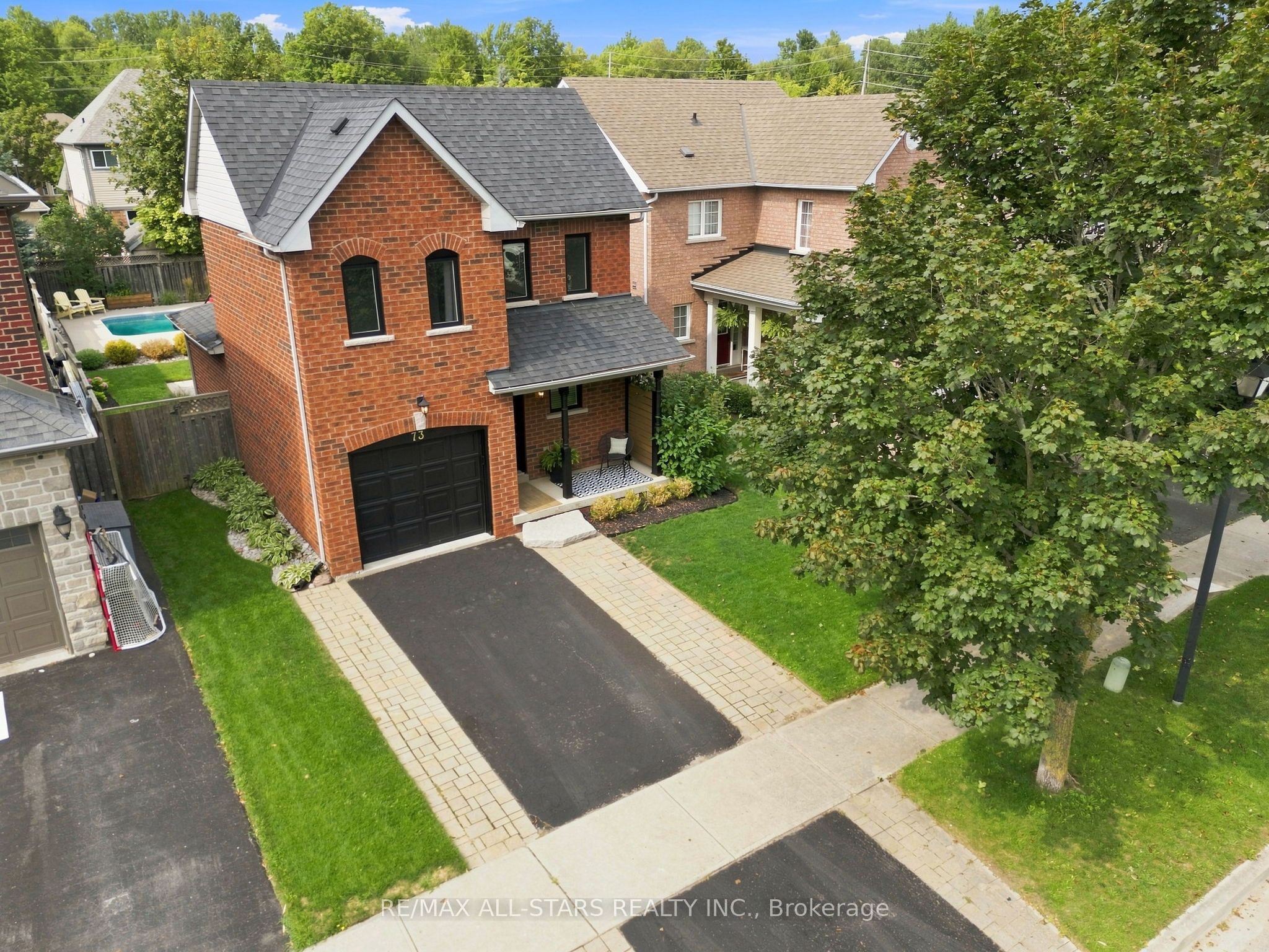 73 Russell Barton Lane, Uxbridge, ON L9P 1Z2 photo 2
