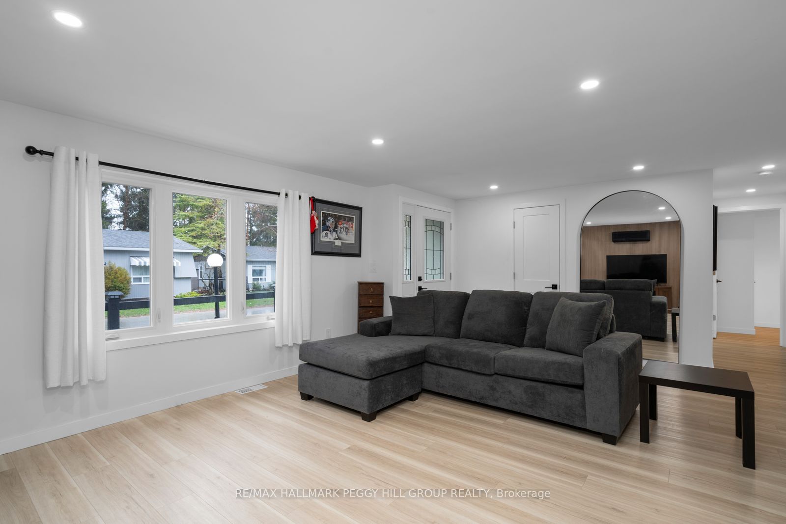 15 Cherrywood Lane, Innisfil, ON L9S 1M9 photo 3