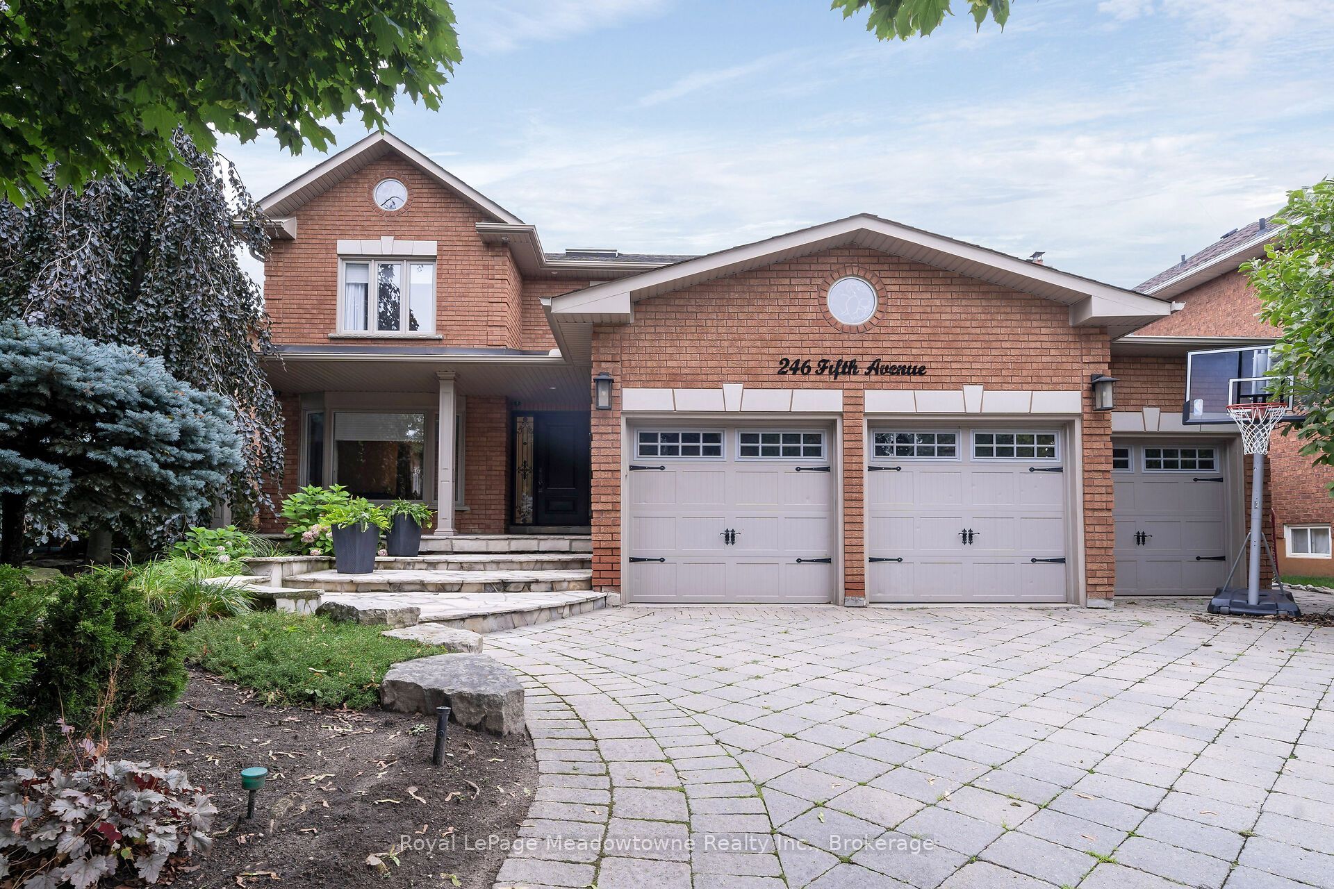 246 Fifth Avenue, Vaughan, ON L4L 7A3