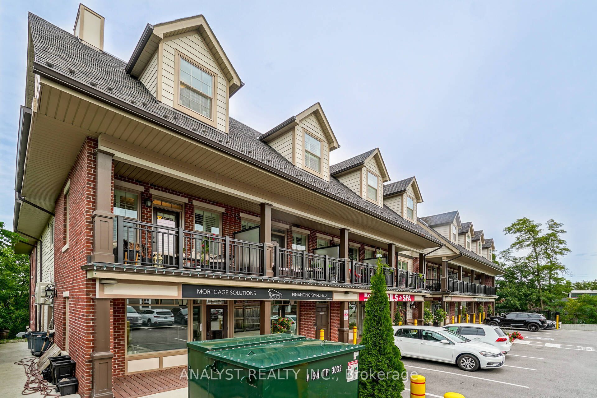 10425 Islington Avenue 218, Vaughan, ON L0J 1C0 photo 3
