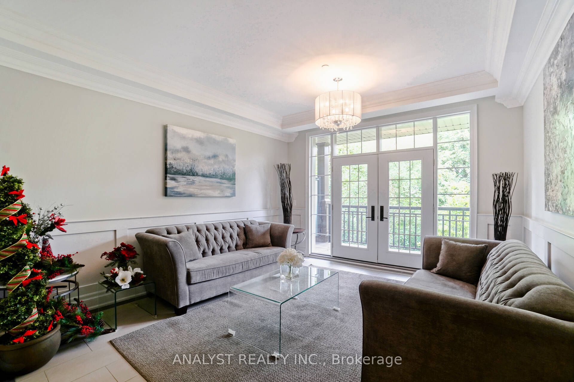 10425 Islington Avenue 218, Vaughan, ON L0J 1C0 photo 5