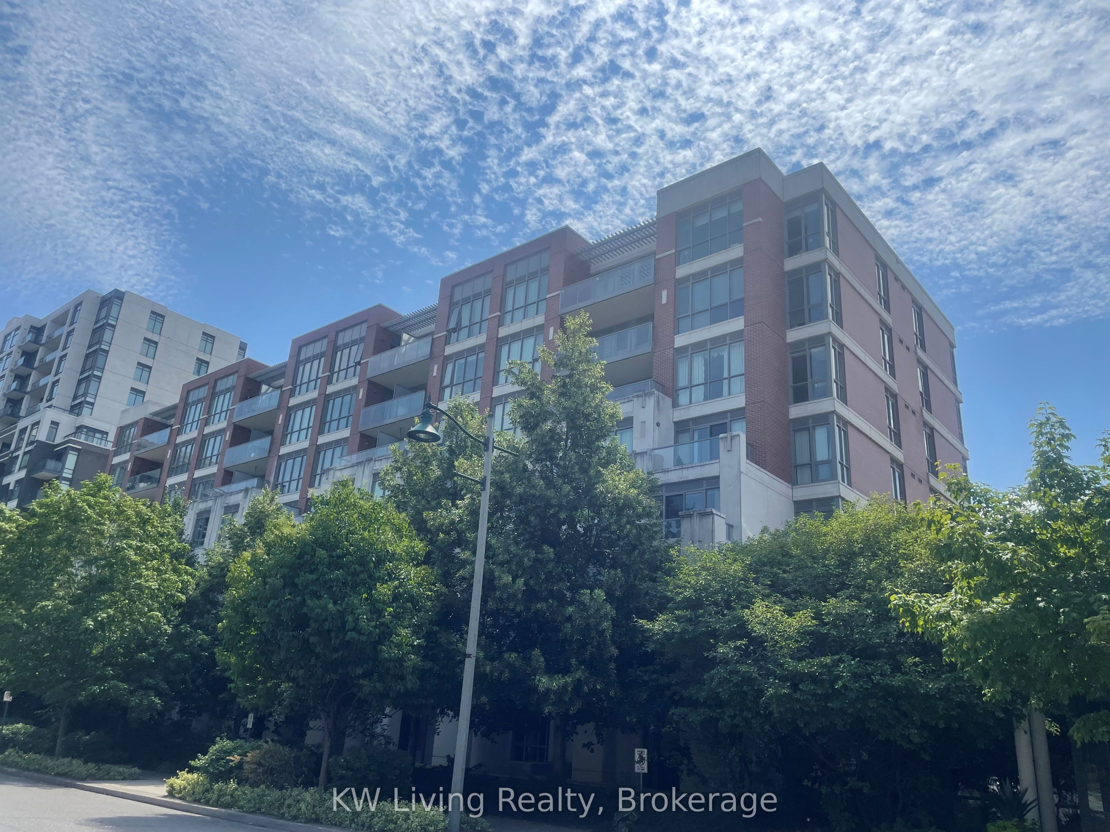 57 Upper Duke Crescent 101, Markham, ON L6G 0B8