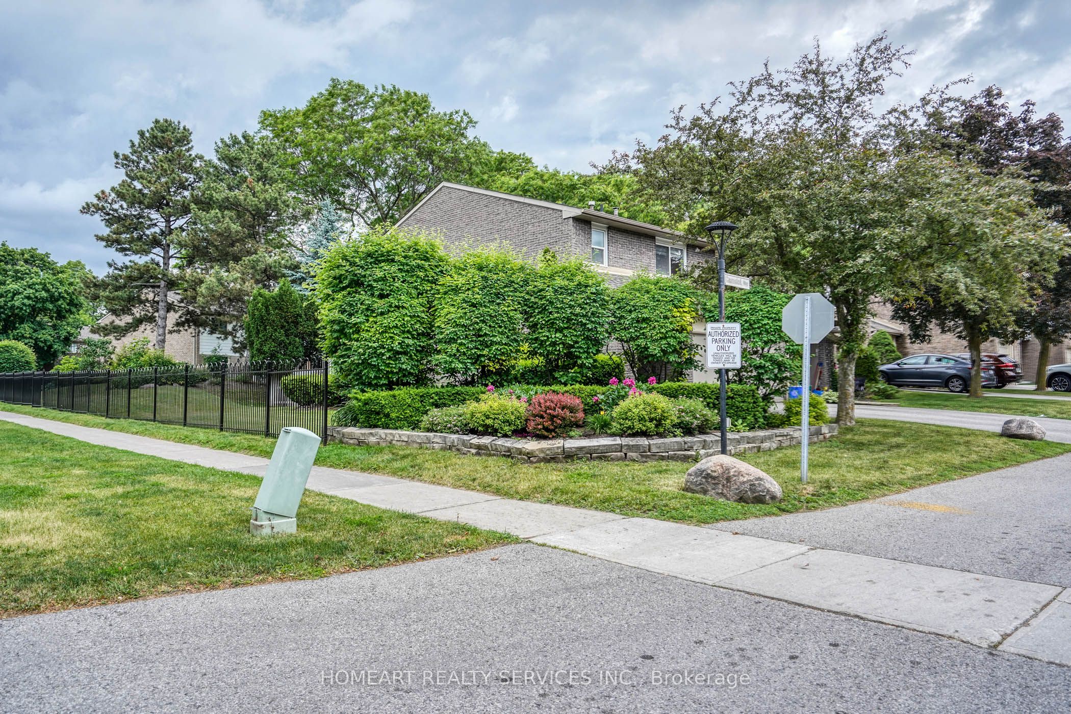 2 Camelot Way, Markham, ON L3P 3W1 photo 3