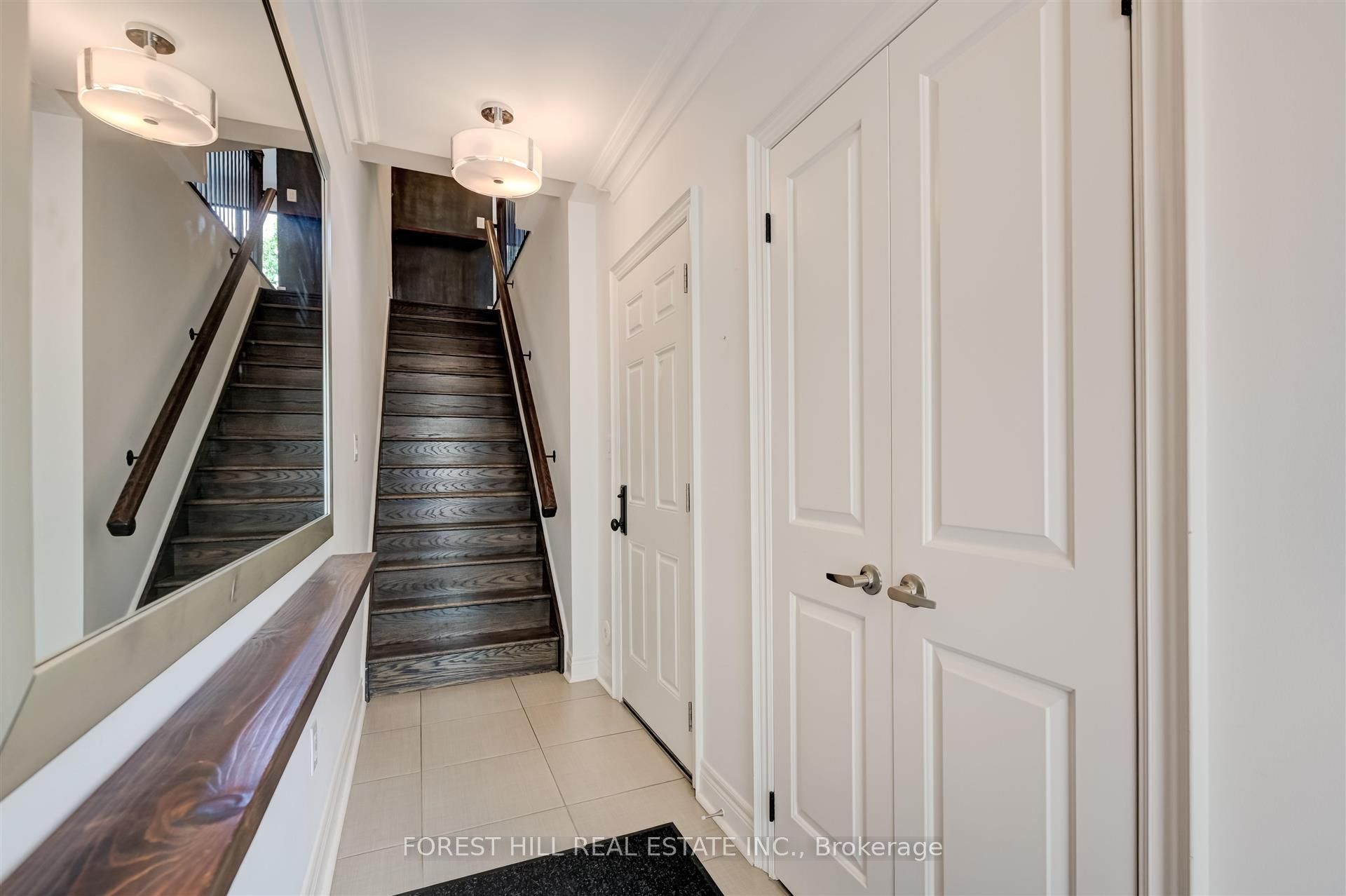 111 Powseland Crescent, Vaughan, ON L4L 0C5 photo 3