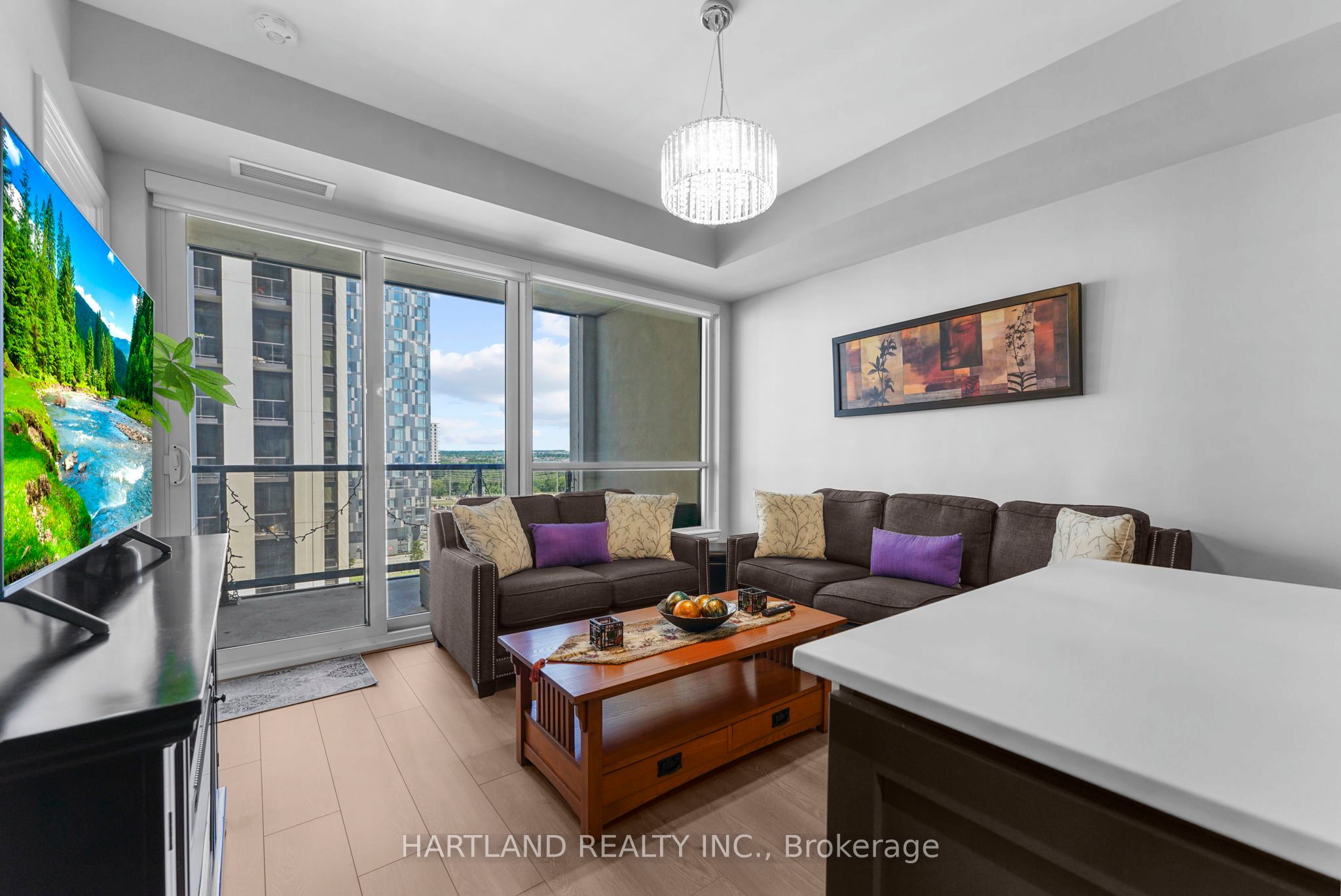 9075 Jane Street 810, Vaughan, ON L4K 0L7 photo 5