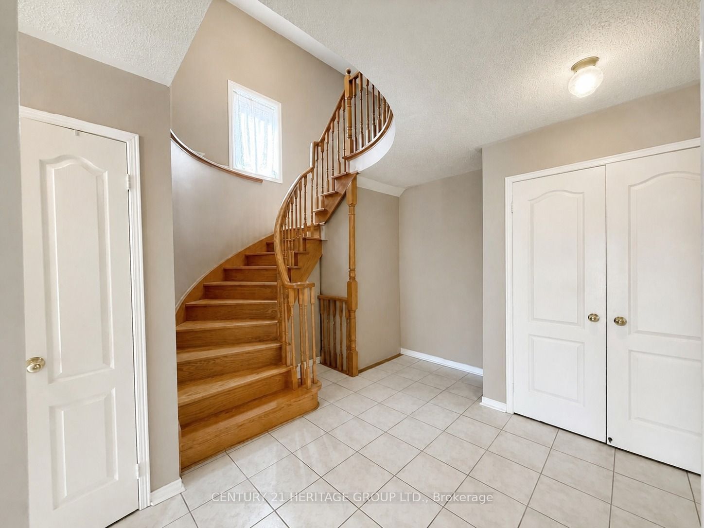162 Widdifield Avenue, Newmarket, ON L3X 1Z2 photo 3