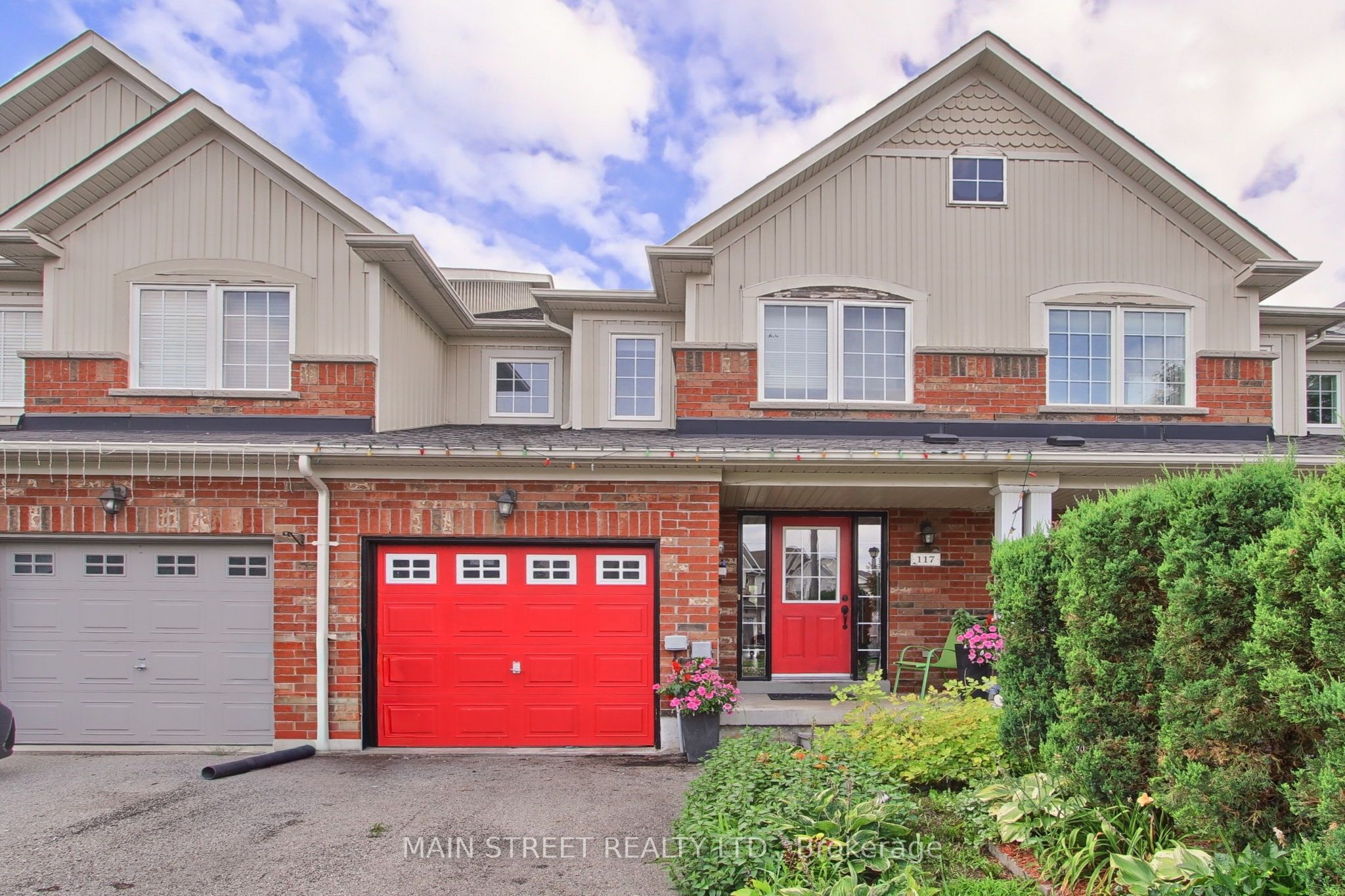 117 Hammill Heights, East Gwillimbury, ON L0G 1M0