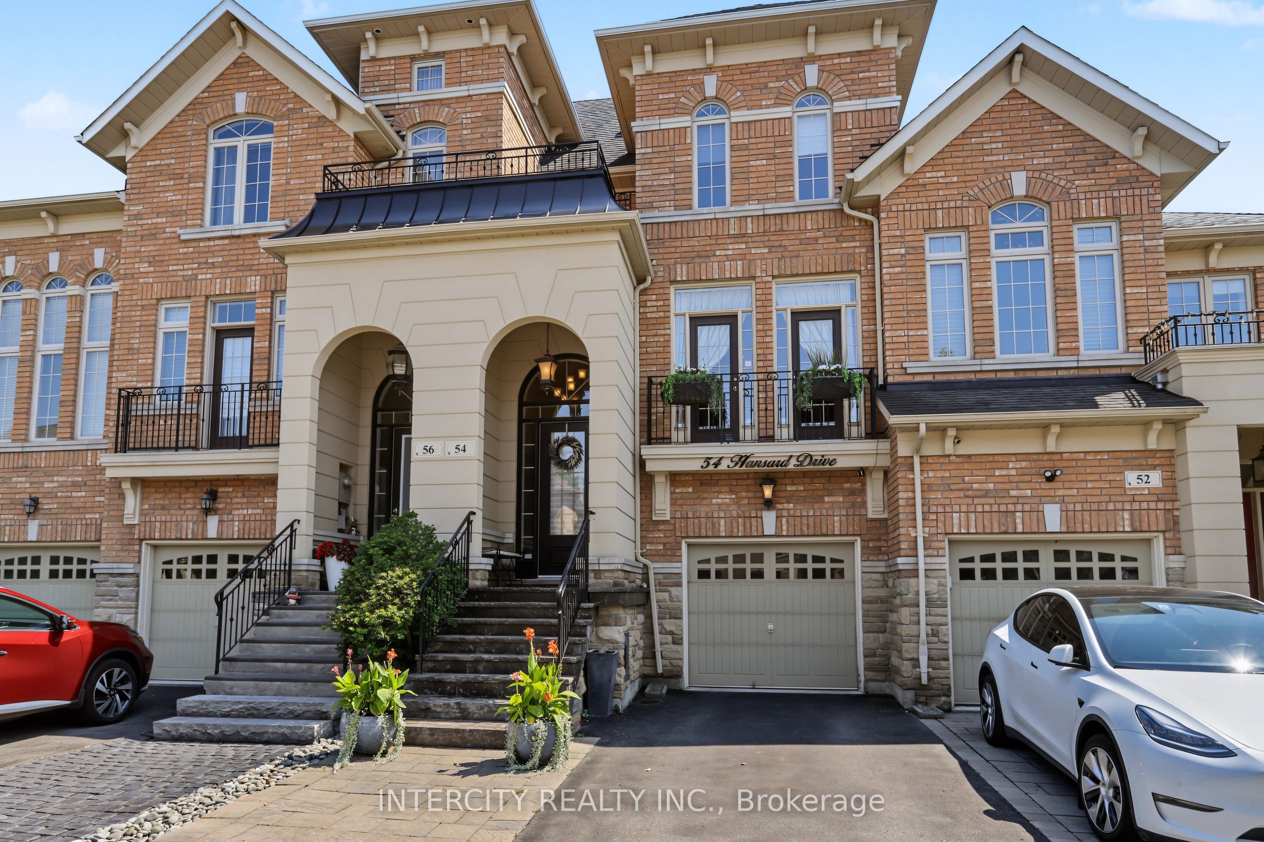 54 Hansard Drive, Vaughan, ON L4H 0V7 photo 2