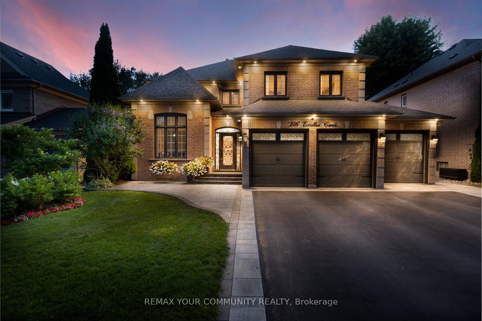 786 Exceller Circle, Newmarket, ON L3X 1P5