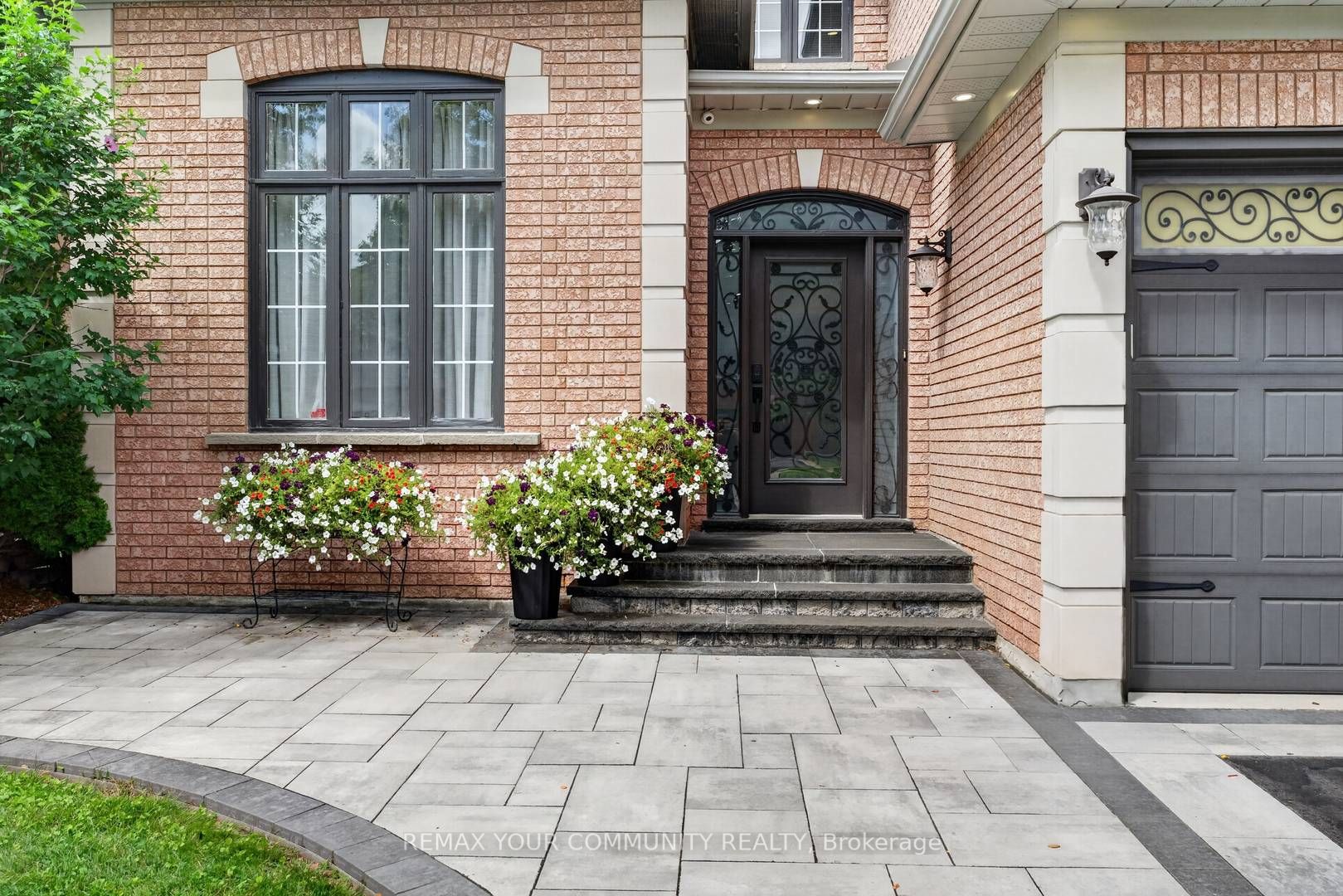 786 Exceller Circle, Newmarket, ON L3X 1P5 photo 3