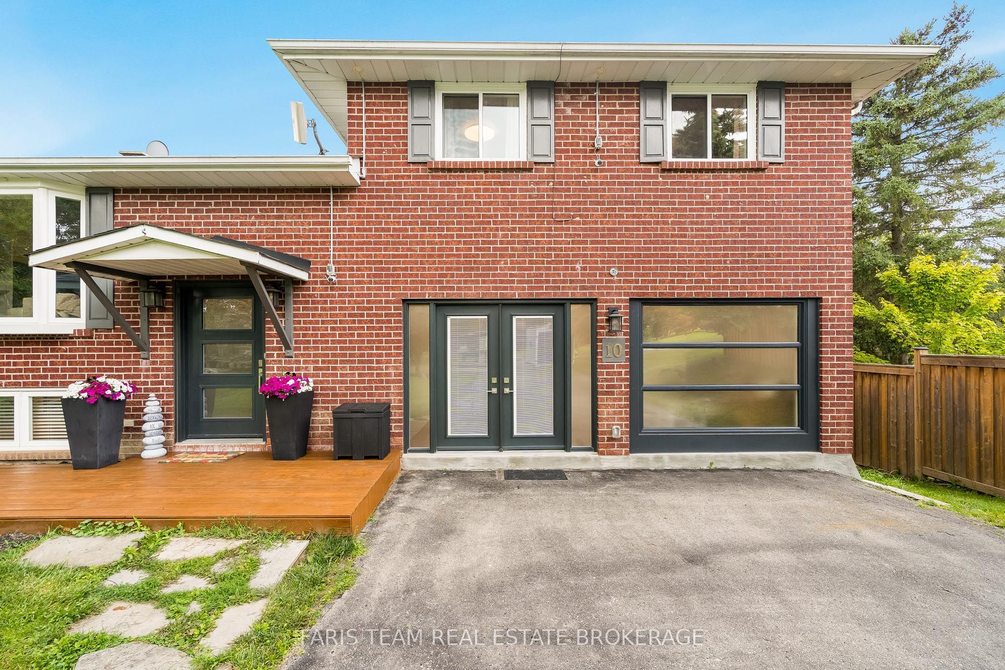 10 Catherine Street, Adjala-Tosorontio, ON L0G 1L0 photo 3