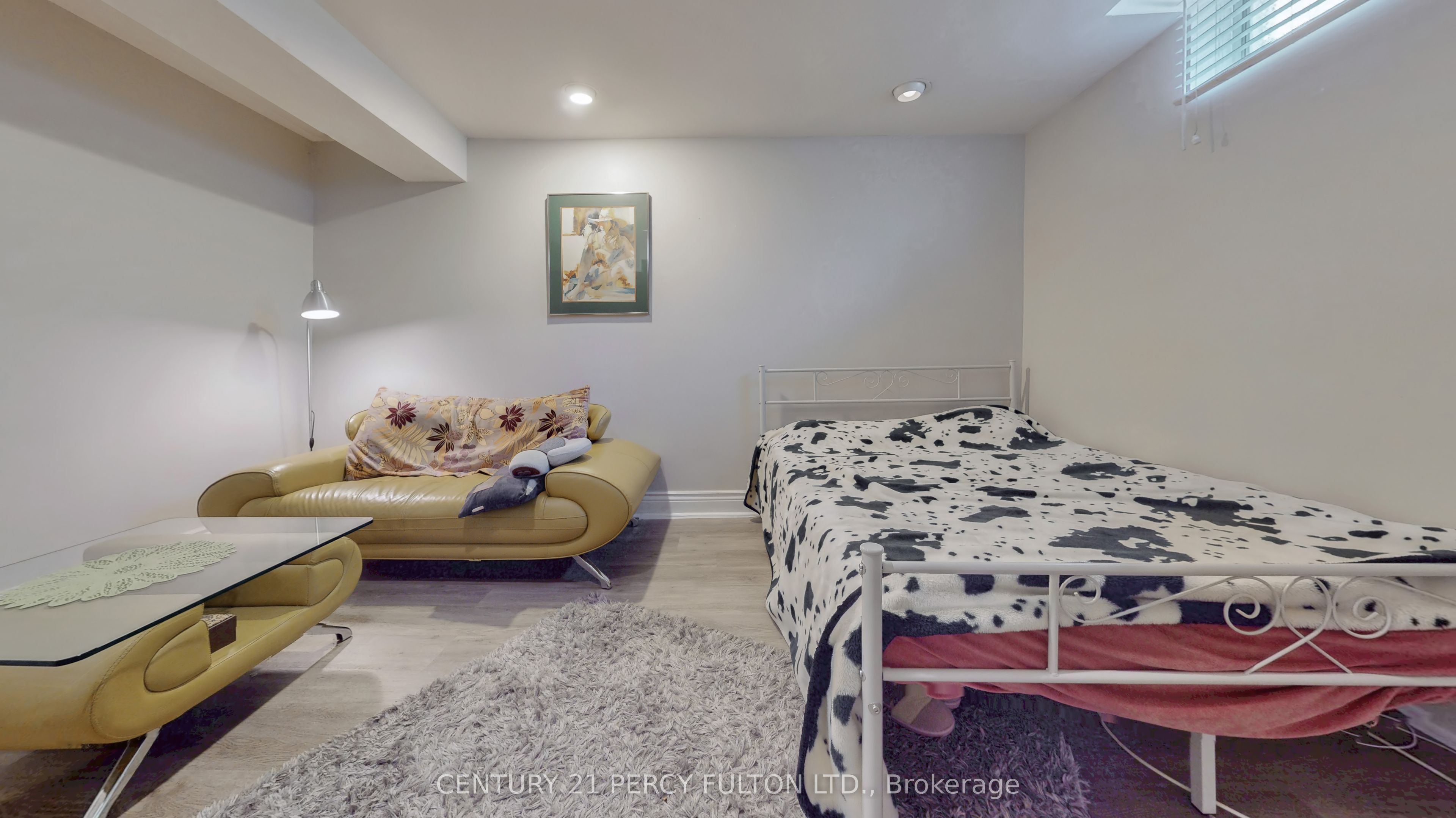 158 Holm Crescent Bsmnt, Markham, ON L3T 5J3 photo 4