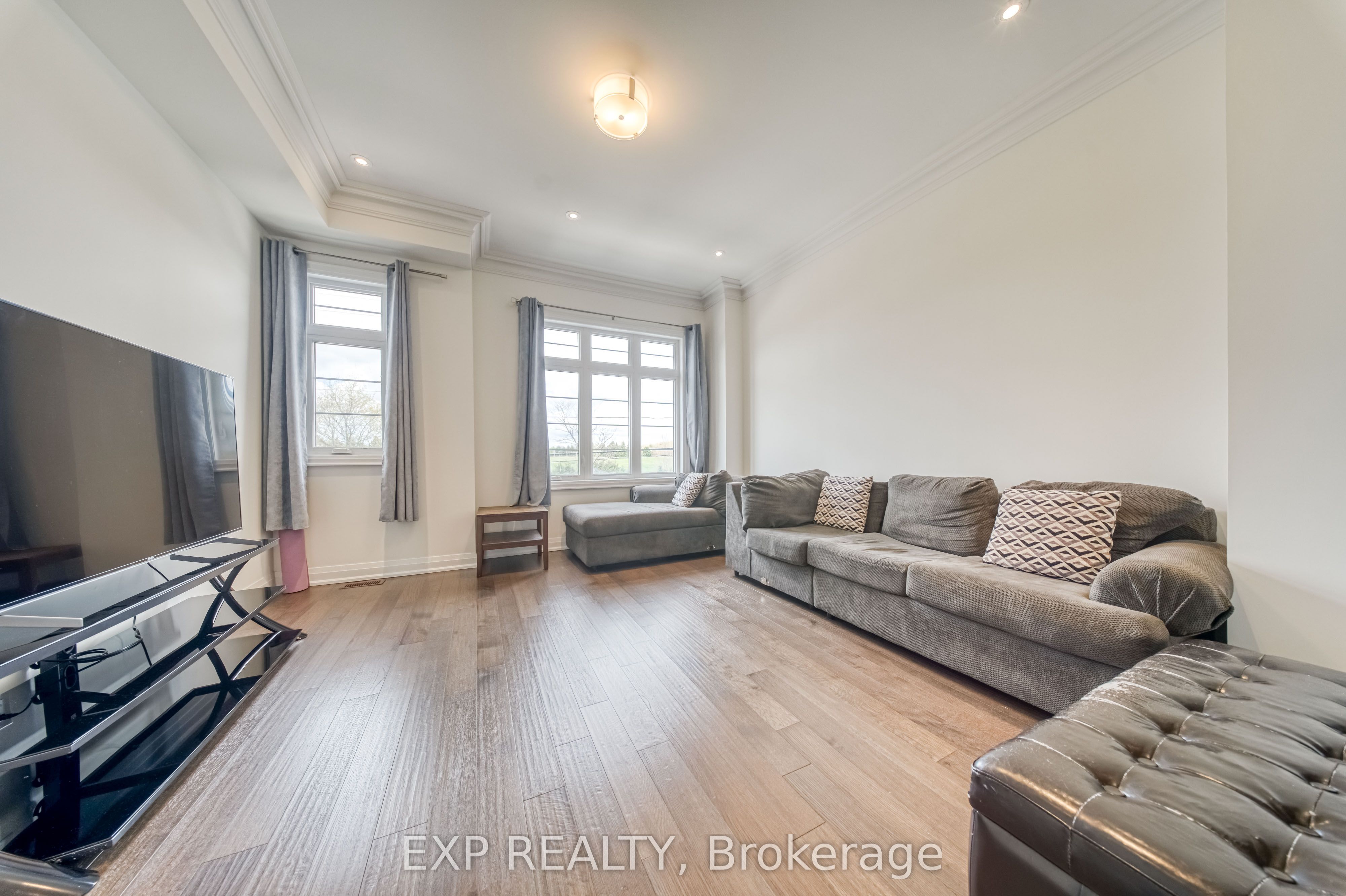 4259 Major Mackenzie Drive E, Markham, ON L6C 3L5 photo 5