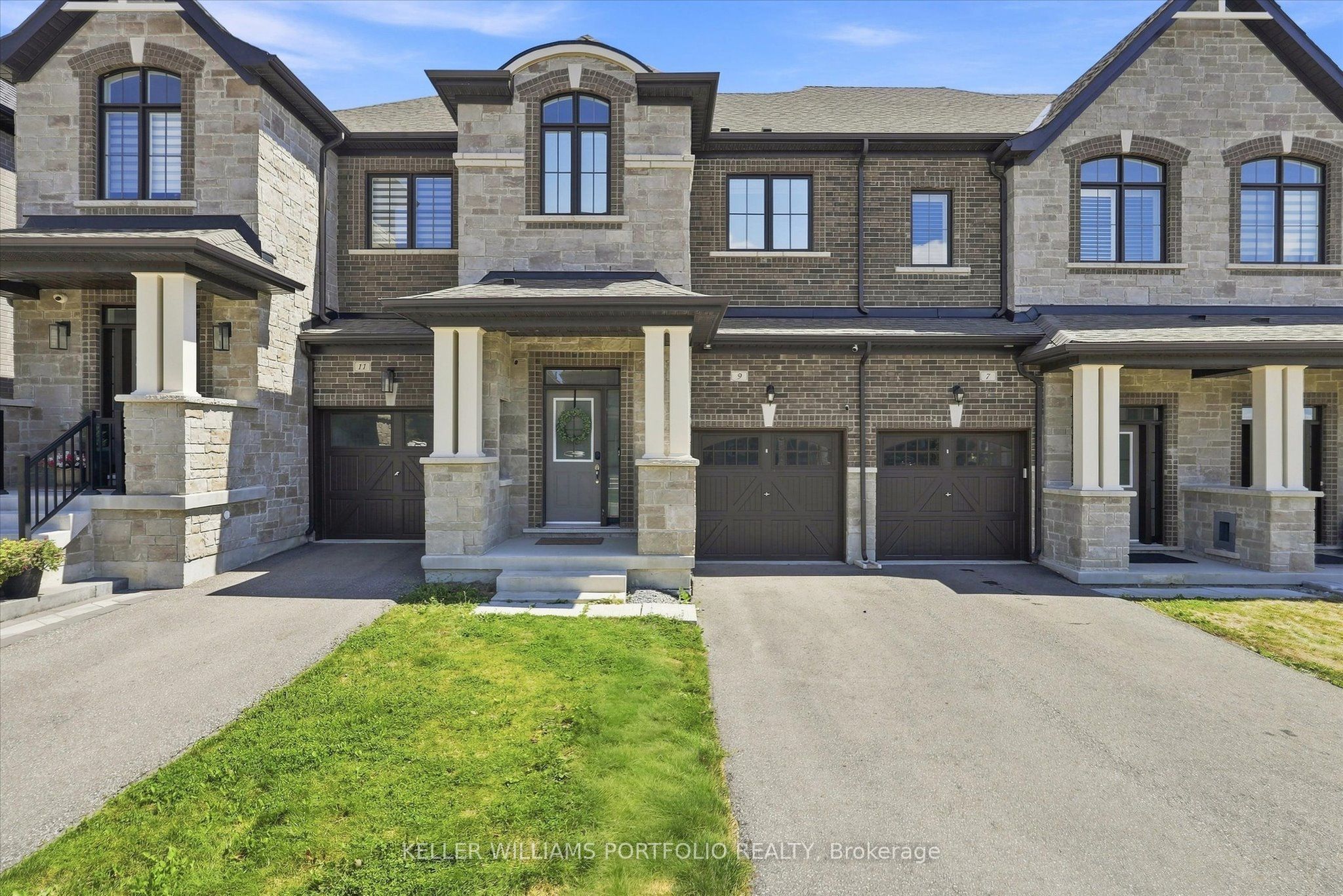 9 Viola Street, East Gwillimbury, ON L9N 0T6