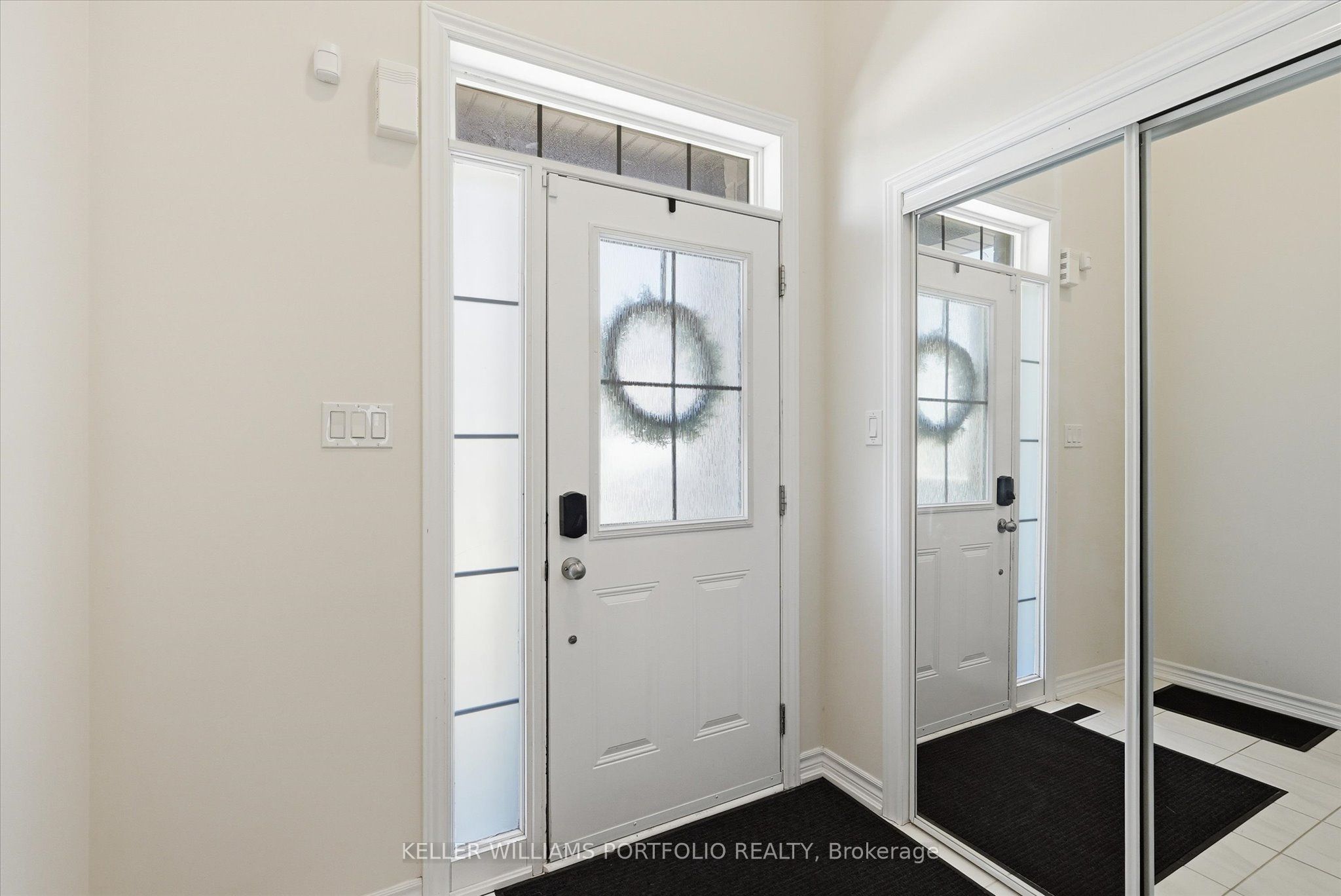 9 Viola Street, East Gwillimbury, ON L9N 0T6 photo 5