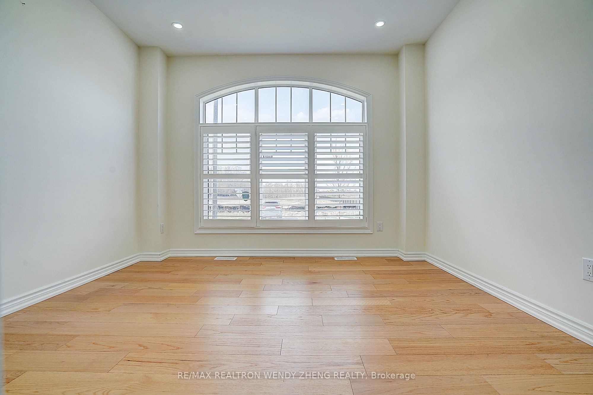 21 Charles White Court, East Gwillimbury, ON L0G 1V0 photo 5
