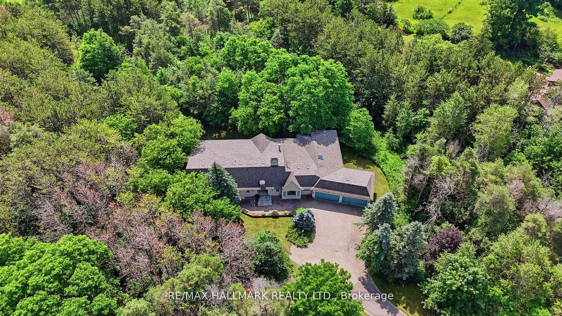 18381 McCowan Road, East Gwillimbury, ON L0G 1M0 photo 2
