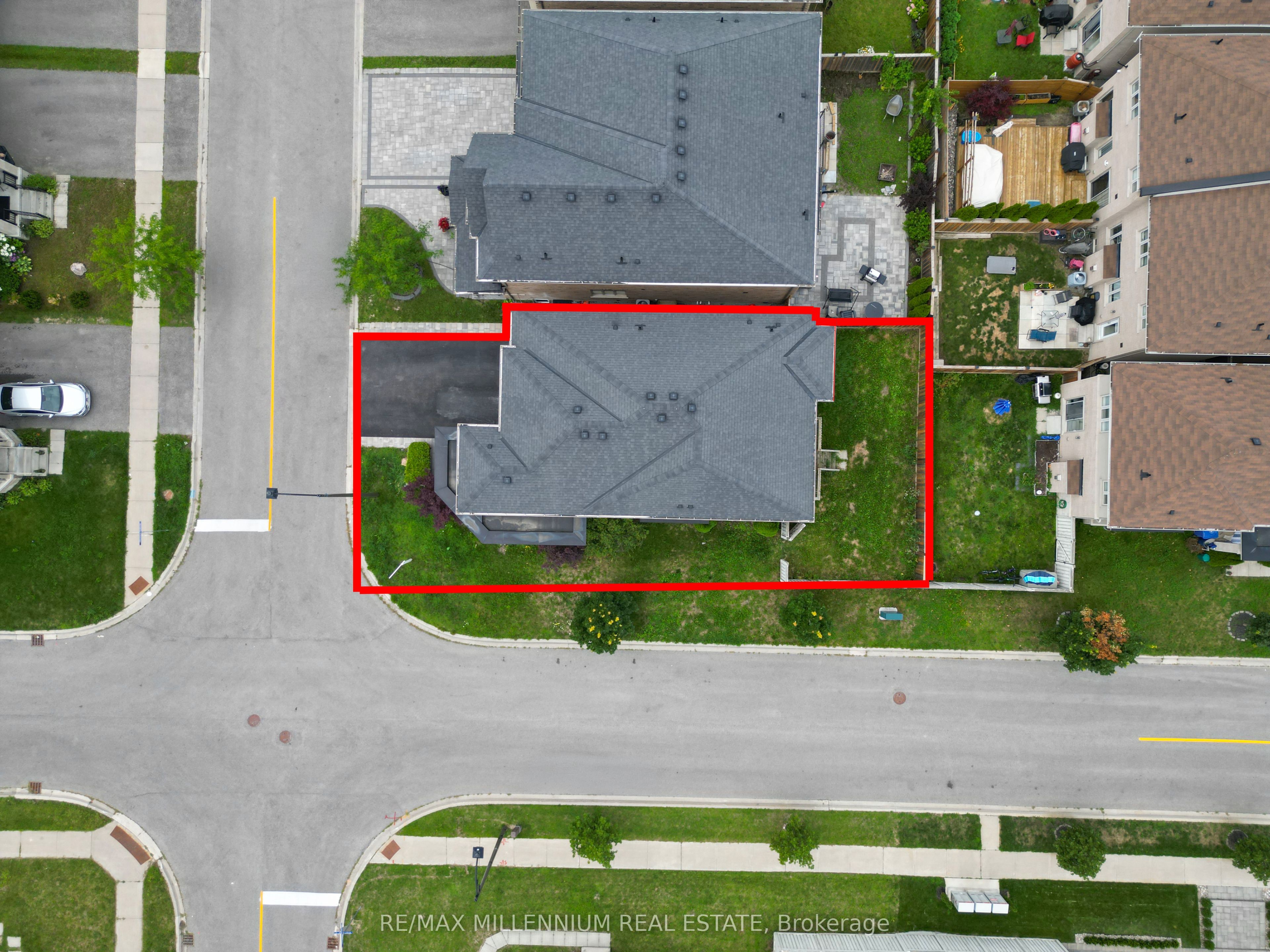 40 Frederick Pearson Street, East Gwillimbury, ON L9N 0R8 photo 2