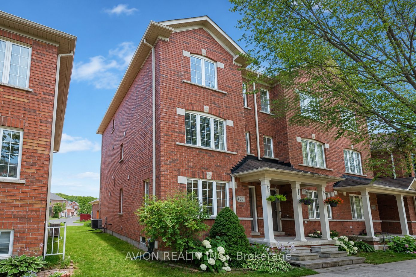 483 White's Hill Avenue, Markham, ON L6B 0J8