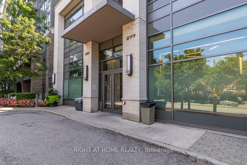 325 South Park Road Ph05, Markham, ON L3T 0B8 photo 2