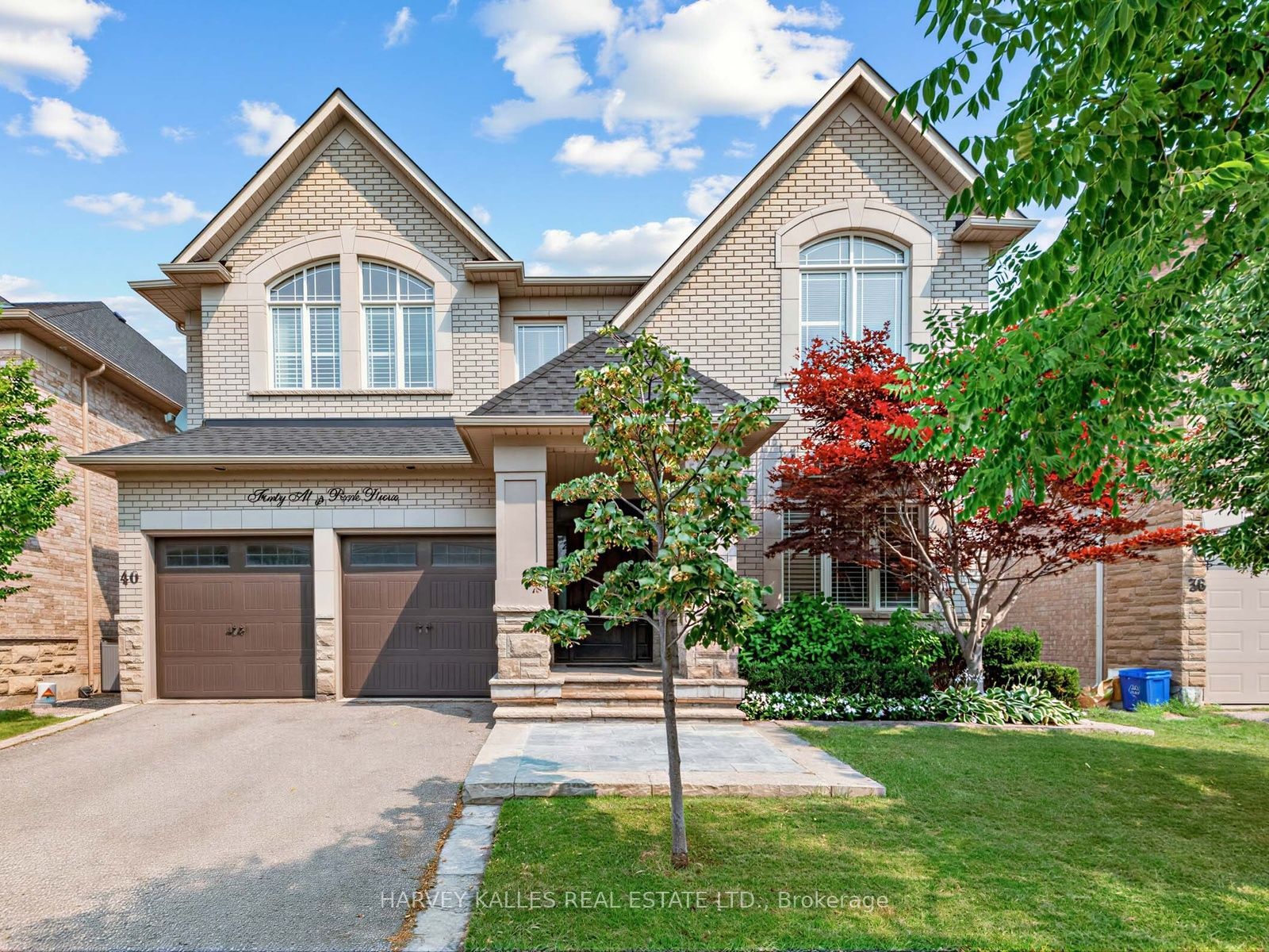 40 Altus Park Drive, Vaughan, ON L6A 0Z6