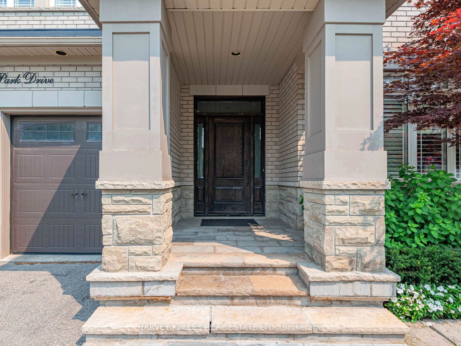 40 Altus Park Drive, Vaughan, ON L6A 0Z6 photo 2