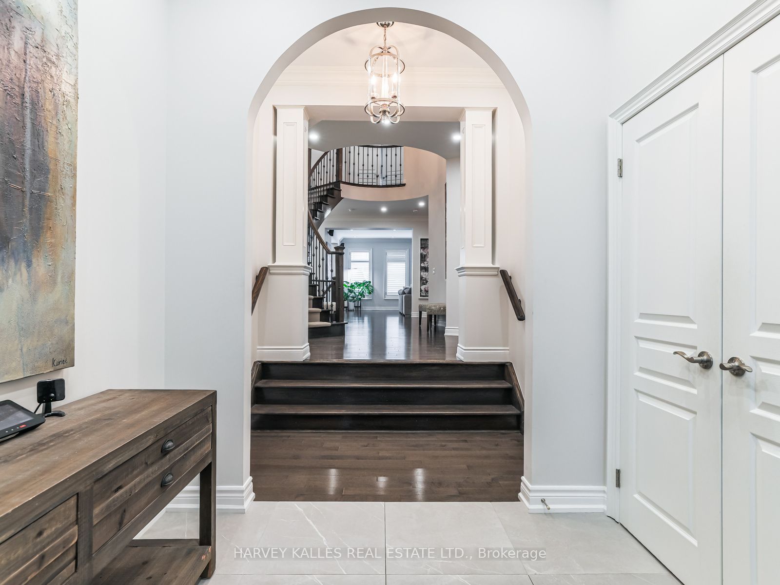 40 Altus Park Drive, Vaughan, ON L6A 0Z6 photo 3
