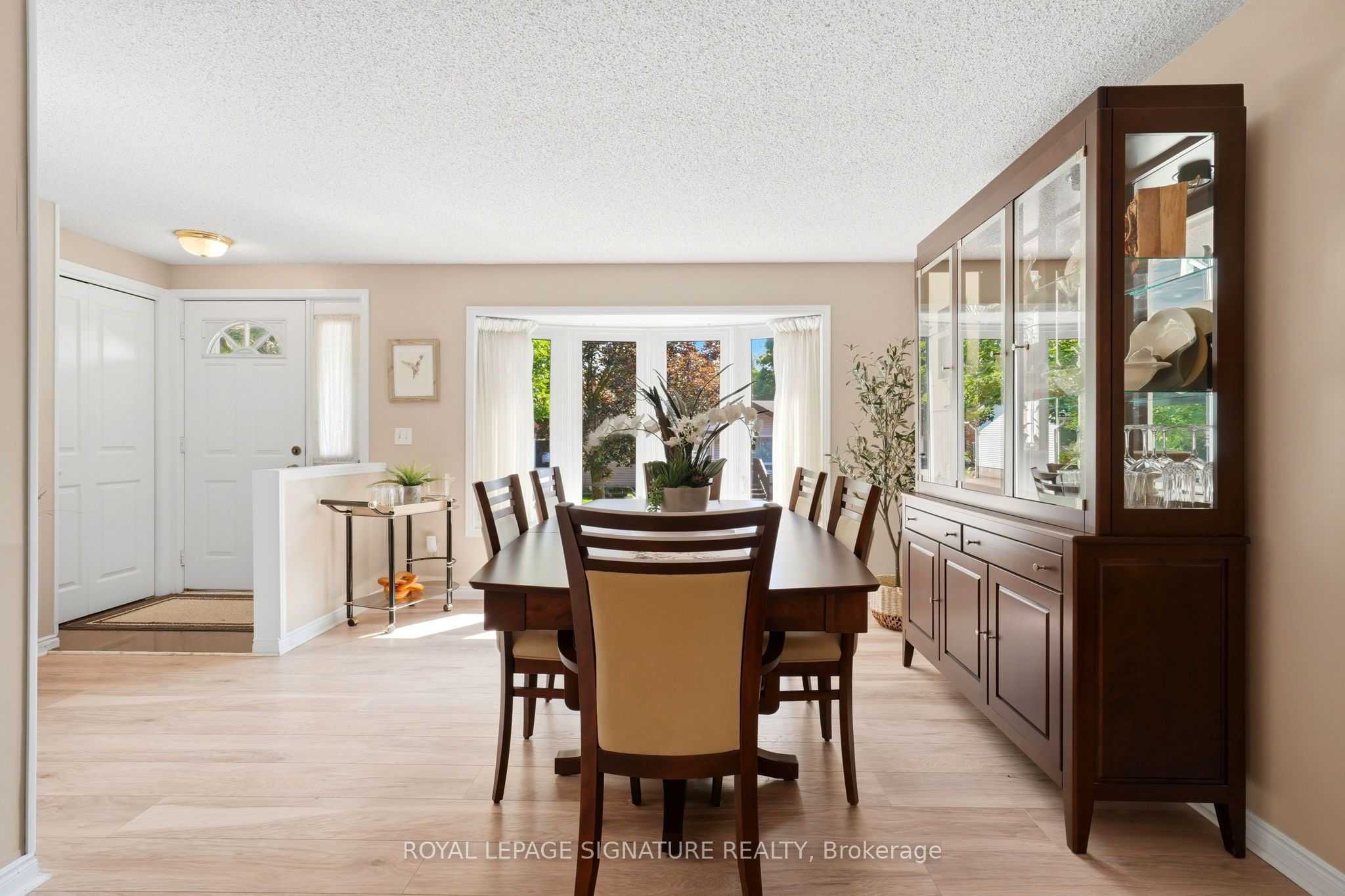 292 Jeff Smith Court, Newmarket, ON L3Y 8C5 photo 4