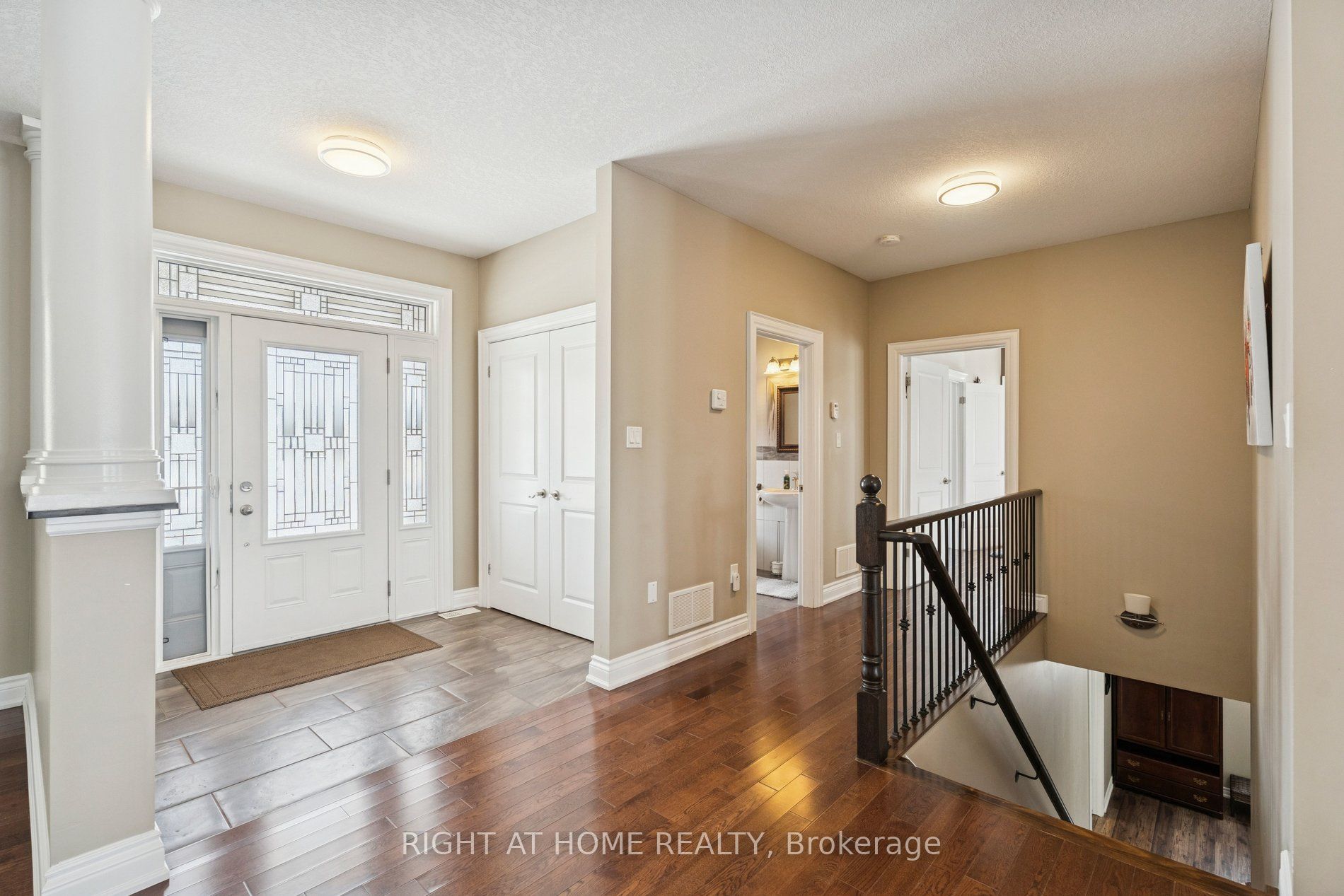 10 Brolley Crescent, Essa, ON L0L 2N2 photo 5