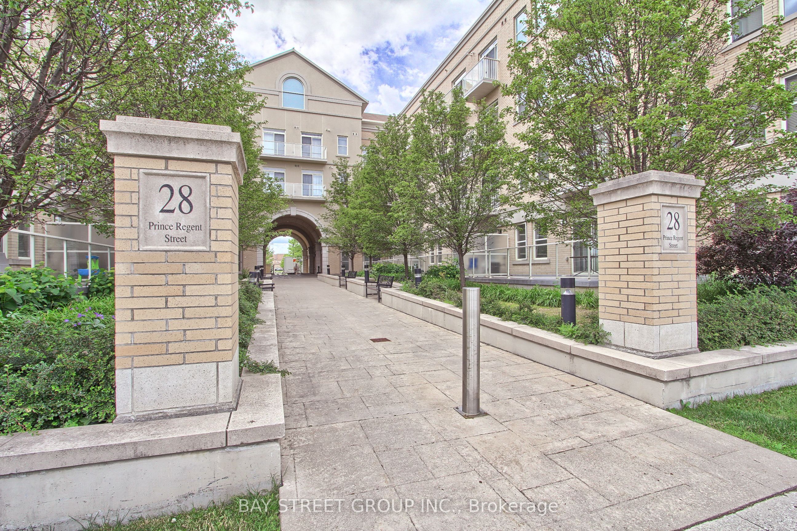 28 Prince Regent Street PH8, Markham, ON L6C 0V5 photo 3