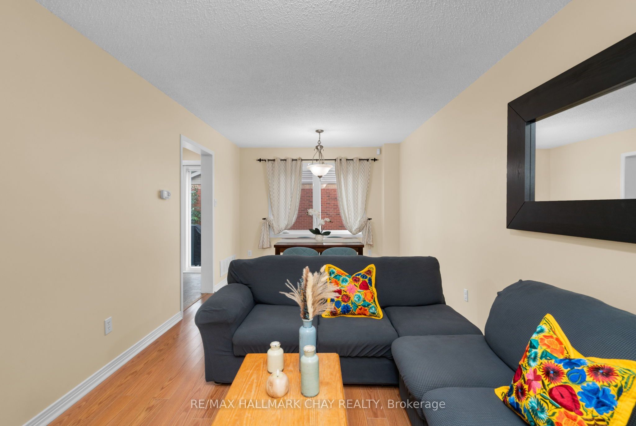 769 Playter Crescent, Newmarket, ON L3X 1W7 photo 4