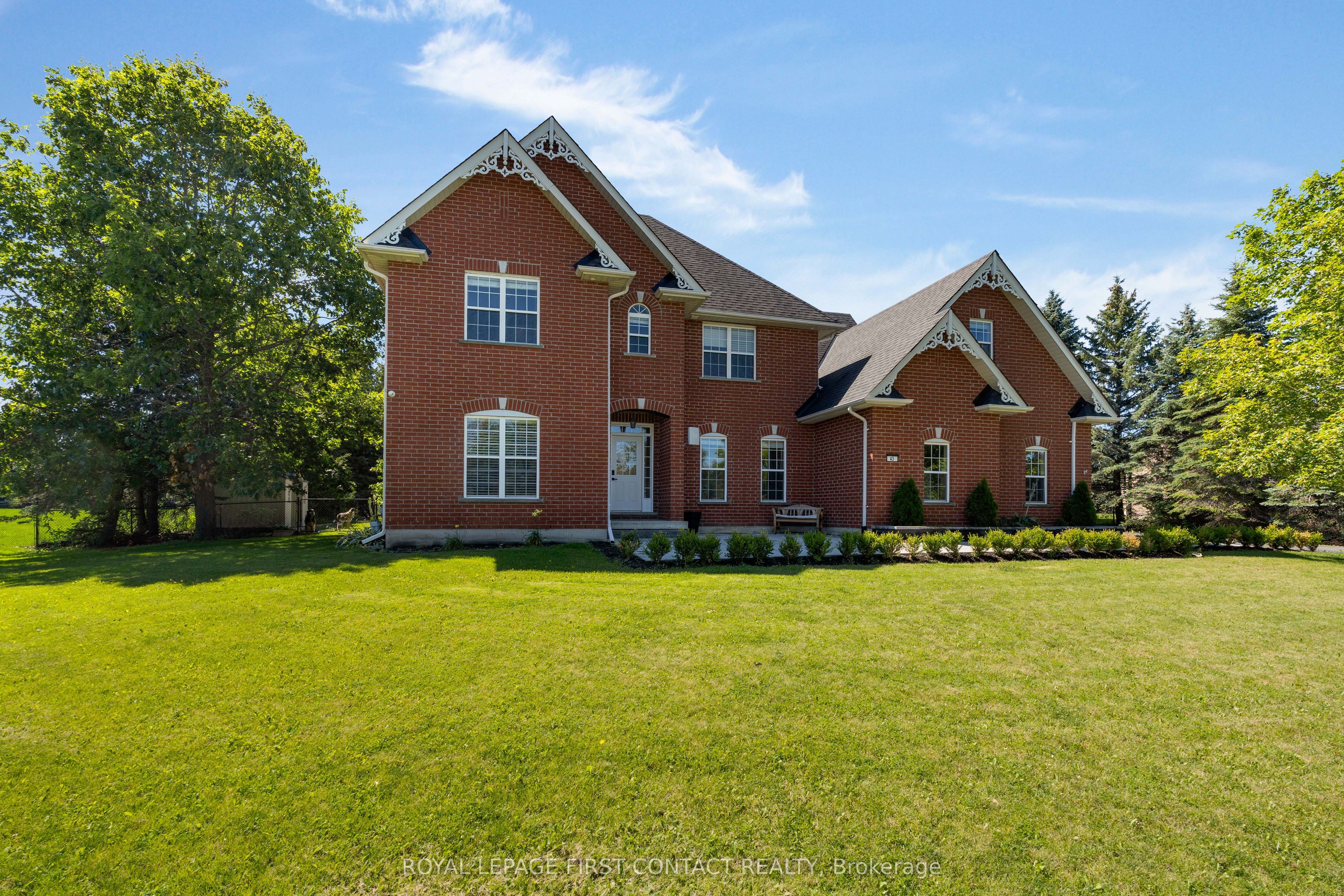 43 Vanderpost Crescent, Essa, ON L0L 2N0 photo 3