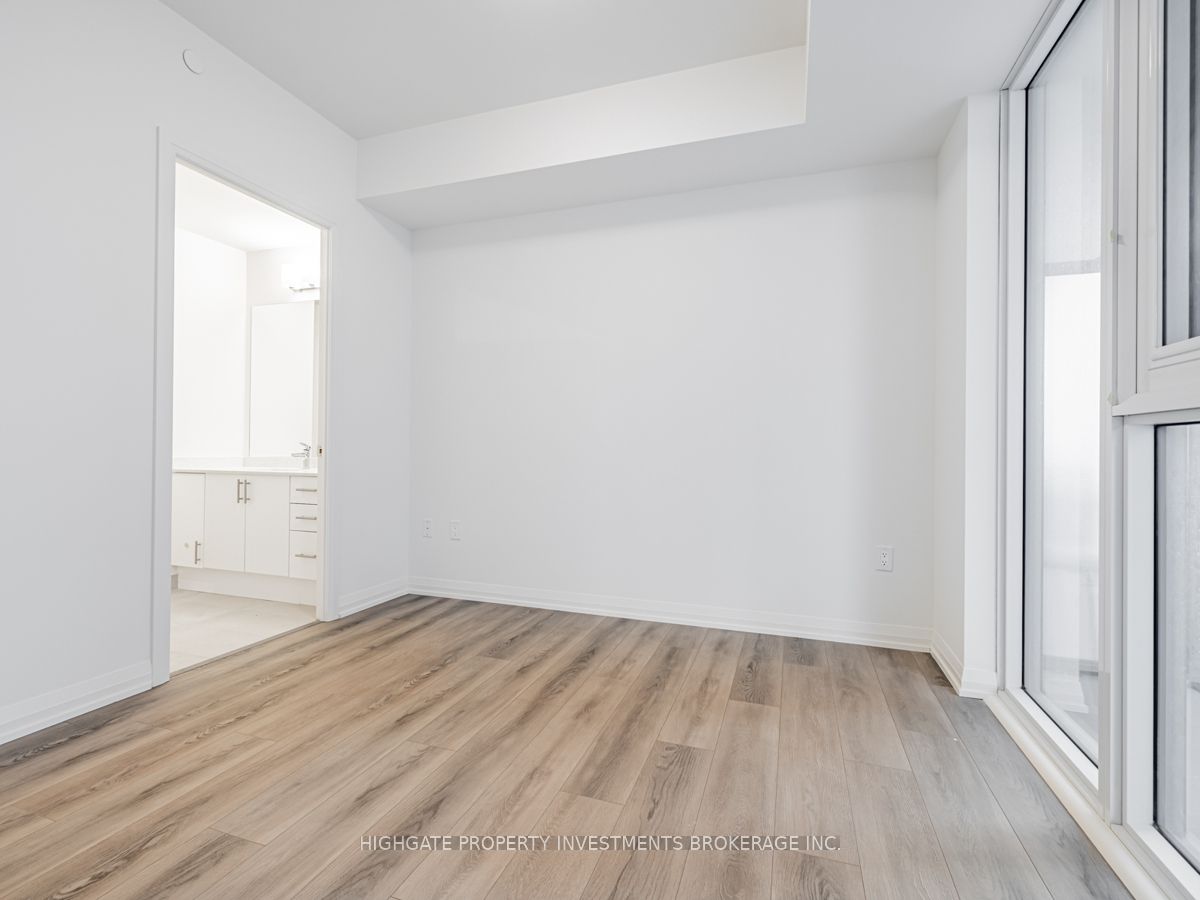9000 Jane Street 1615, Vaughan, ON L4K 0A4 photo 5