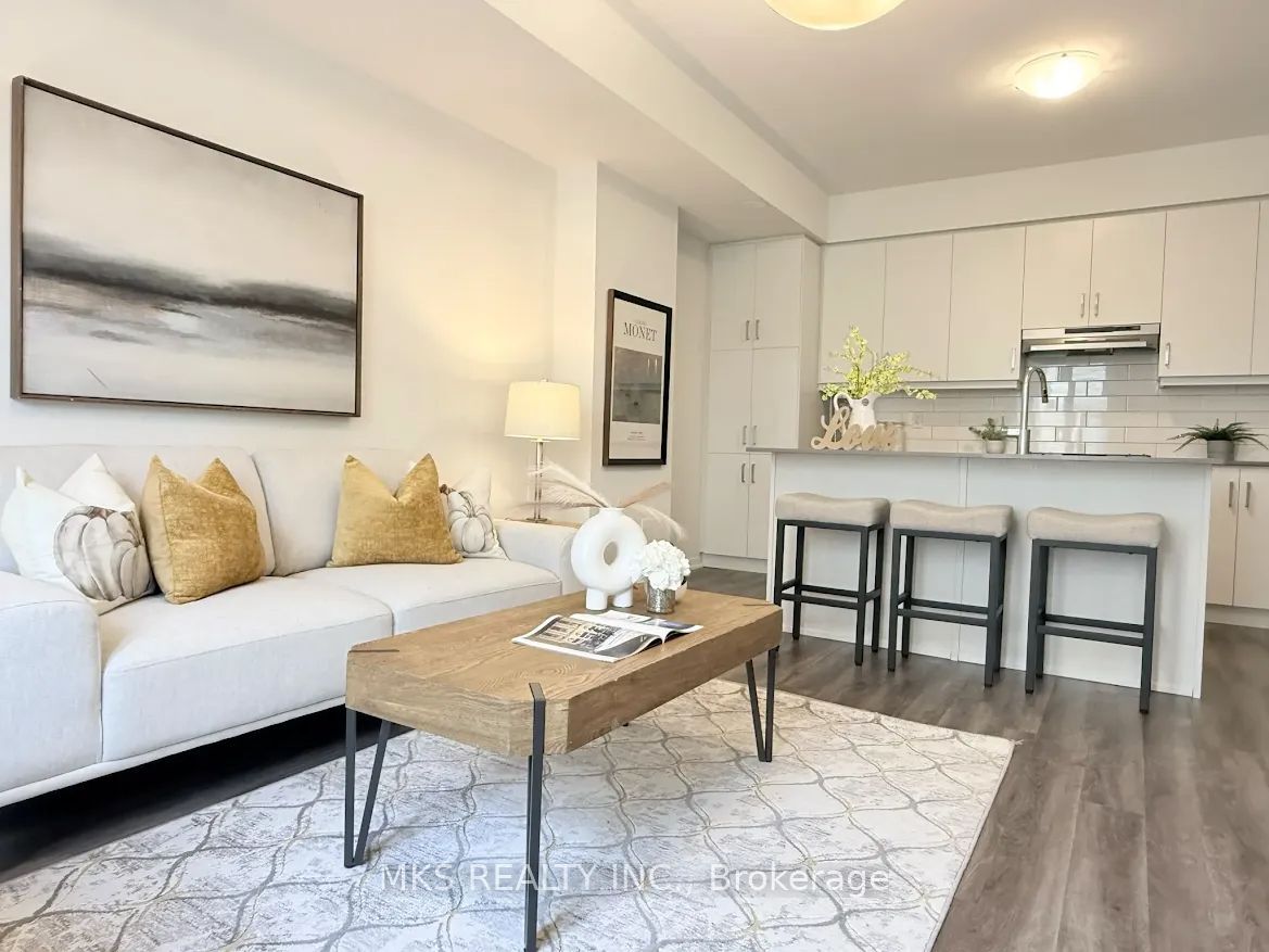 31 Almond Blossom Mews TH155, Vaughan, ON L4K 0N7