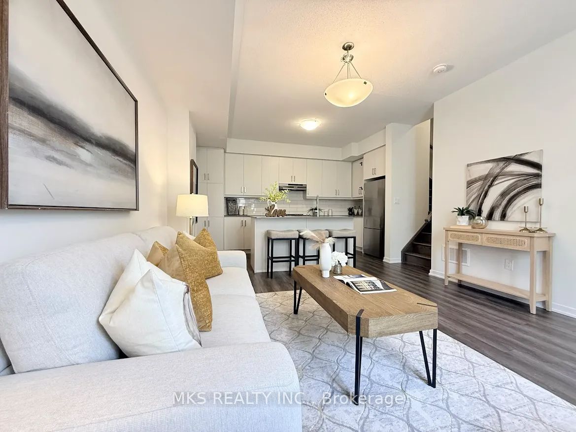 31 Almond Blossom Mews TH155, Vaughan, ON L4K 0N7 photo 3
