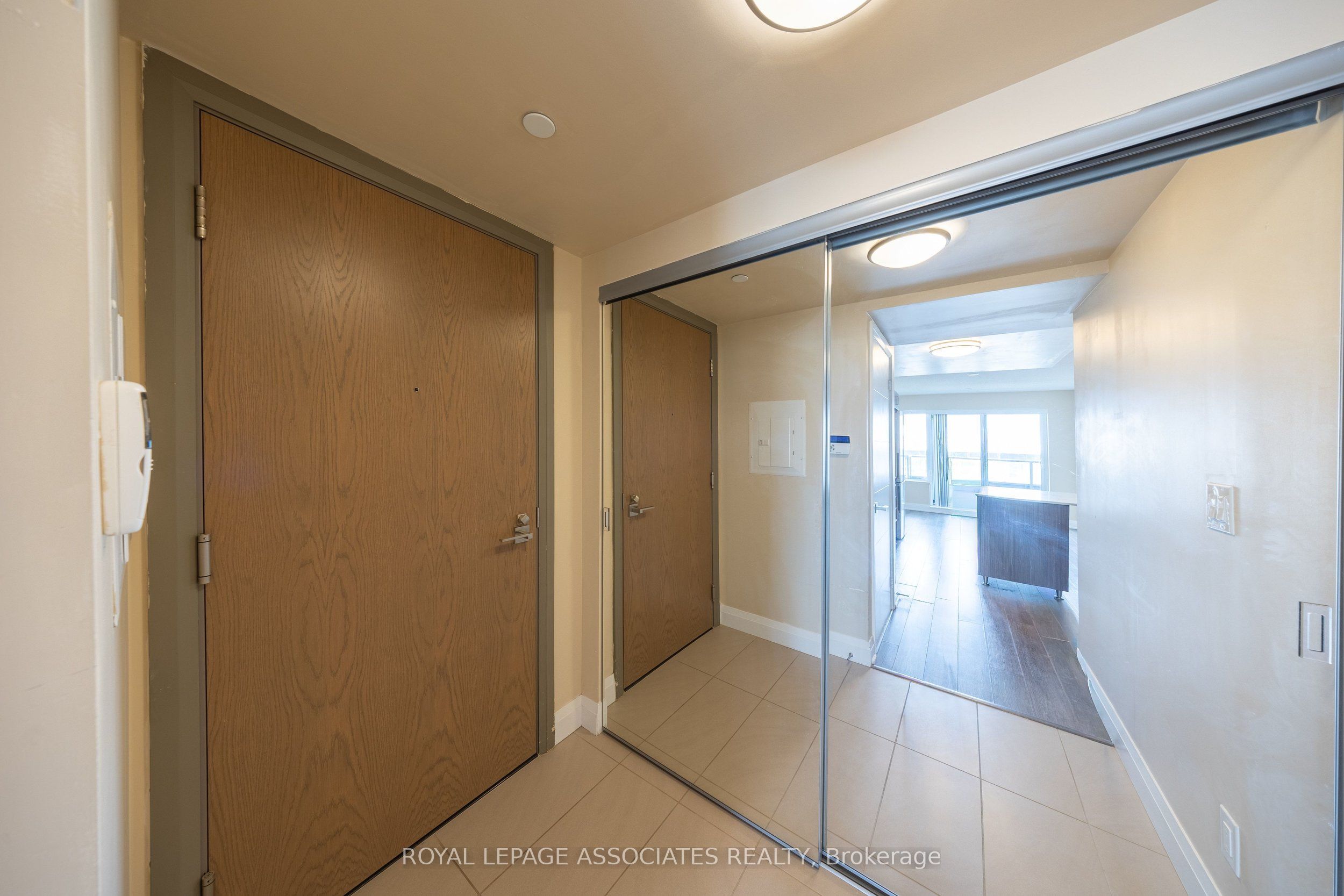 18 Uptown Drive 1101, Markham, ON L3R 1L5 photo 3