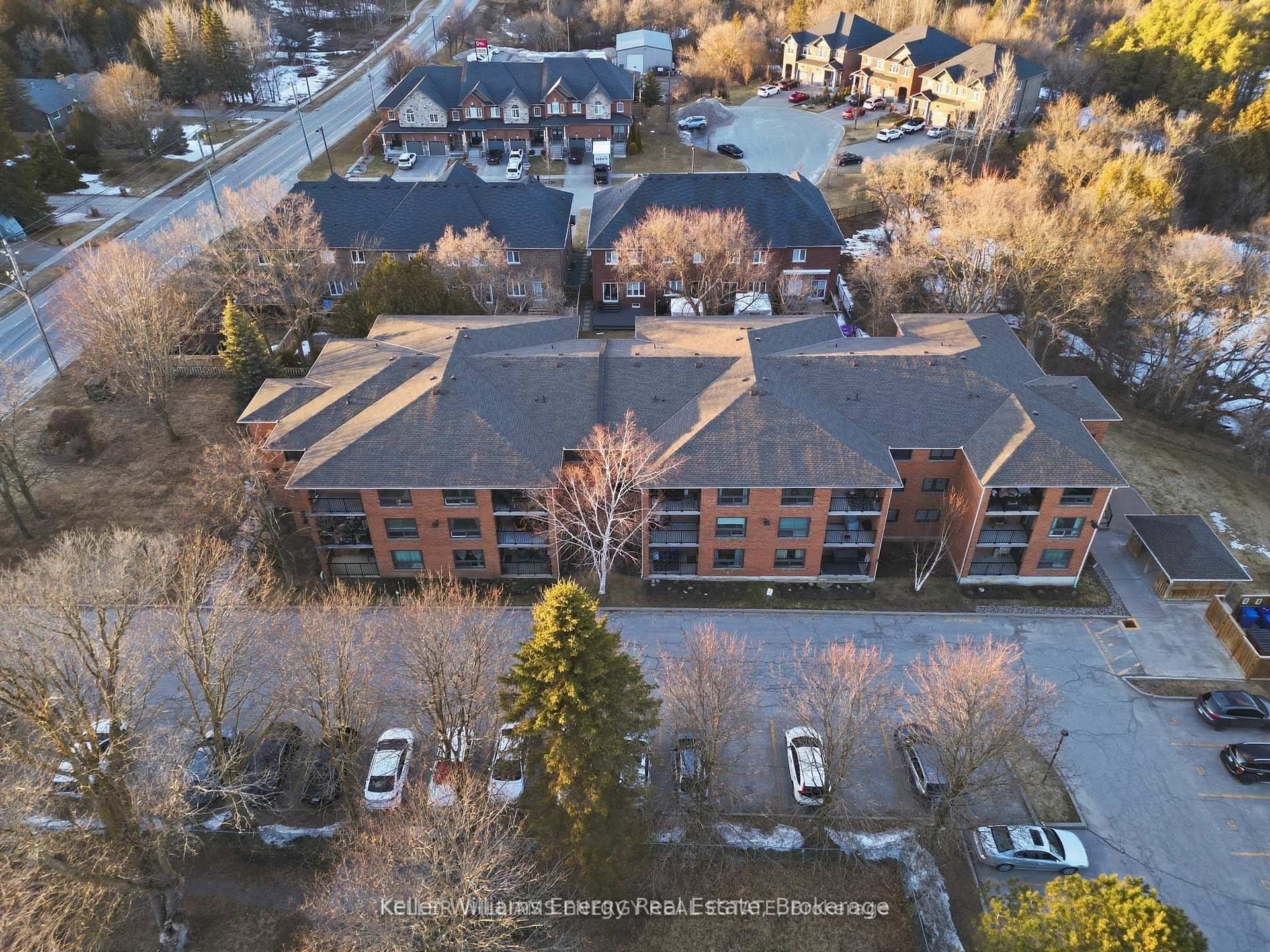 219 Main Street N 304, Uxbridge, ON L9P 1C4 photo 4