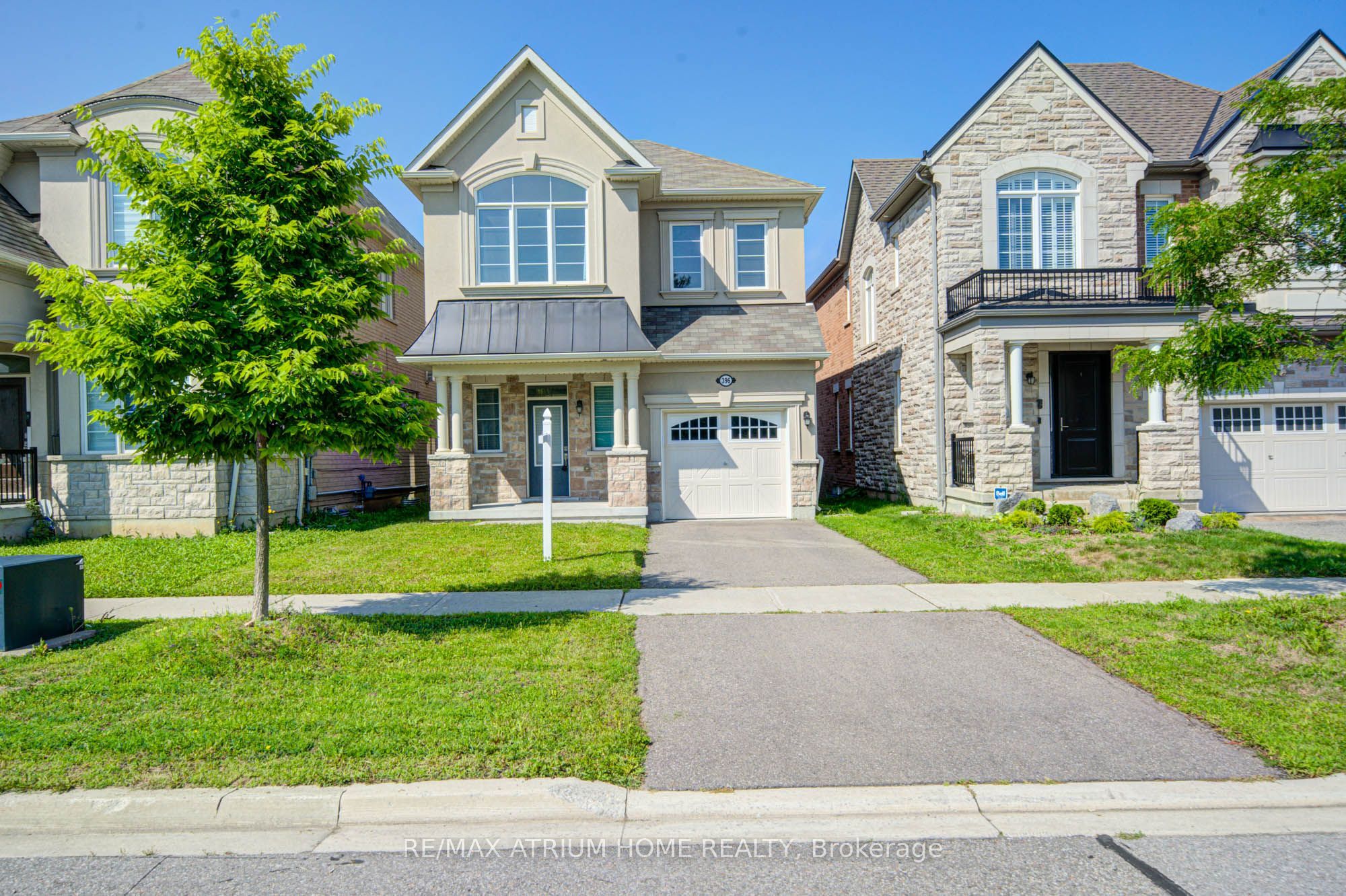 396 Thomas Phillips Drive, Aurora, ON L4G 0T2