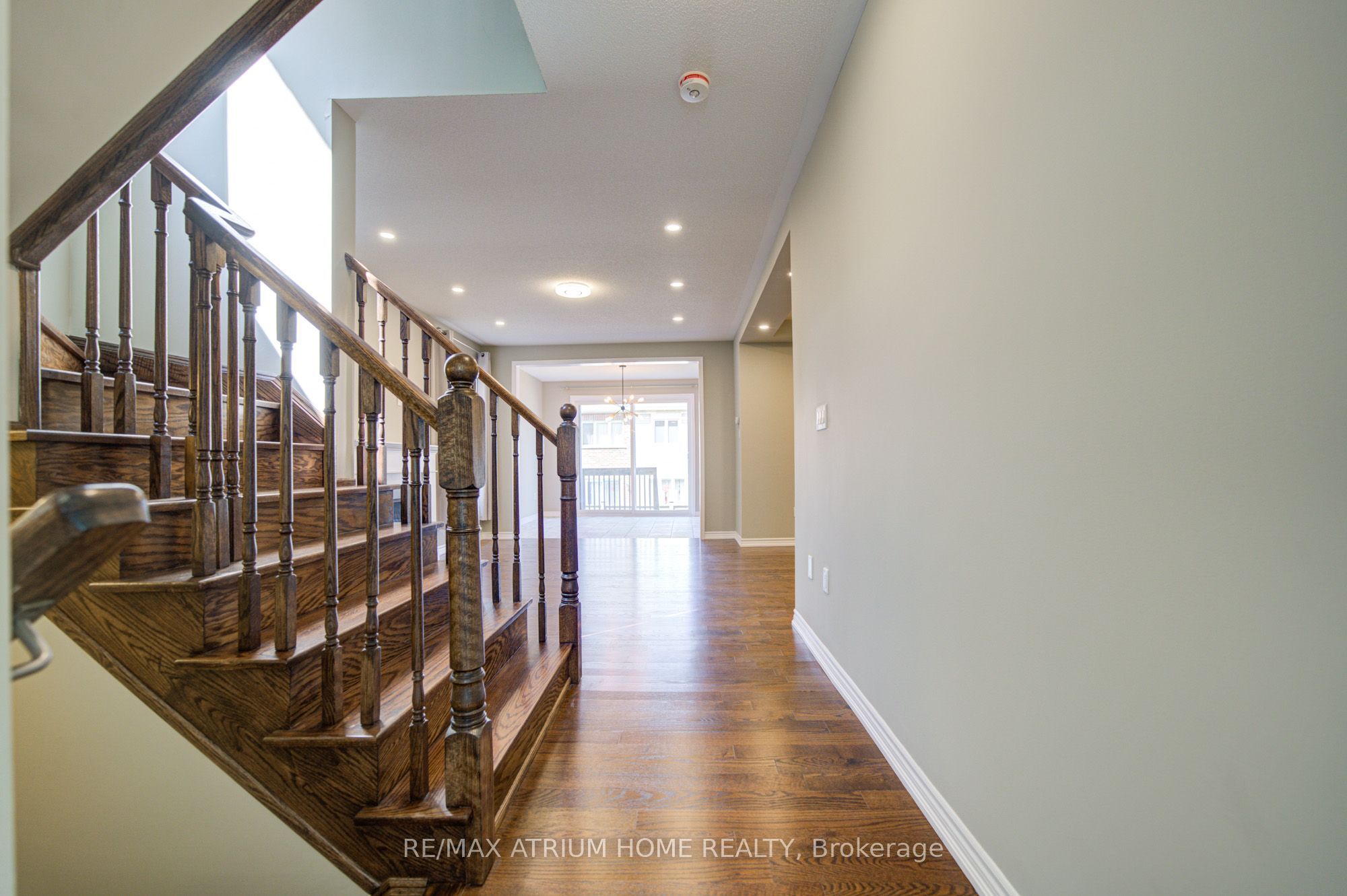 396 Thomas Phillips Drive, Aurora, ON L4G 0T2 photo 4