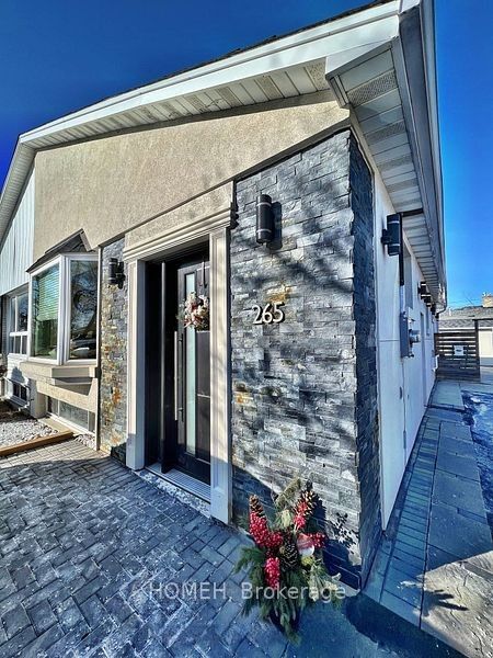 265 Demaine Crescent Basement, Richmond Hill, ON L4C 2W4