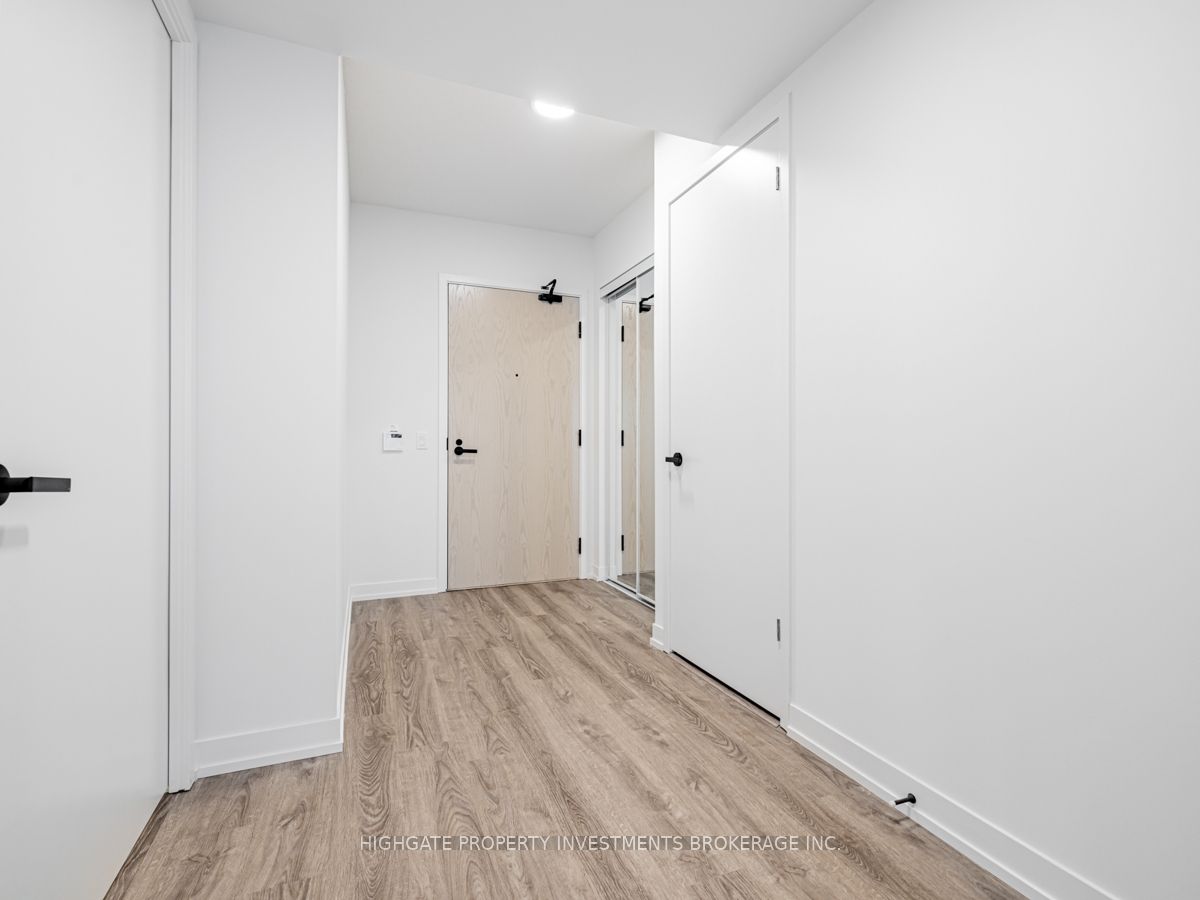 195 Commerce Street 2011, Vaughan, ON L4K 5Z7 photo 3