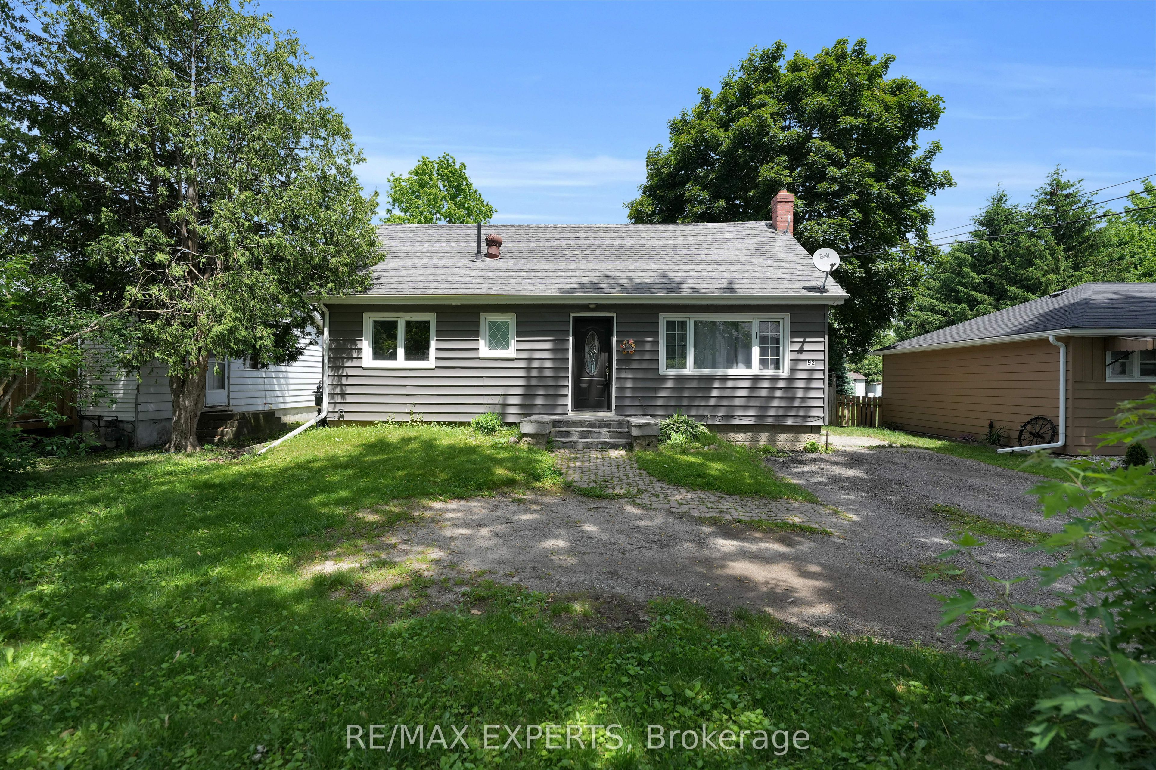 92 Tupper Street W Main, New Tecumseth, ON L9R 1E4