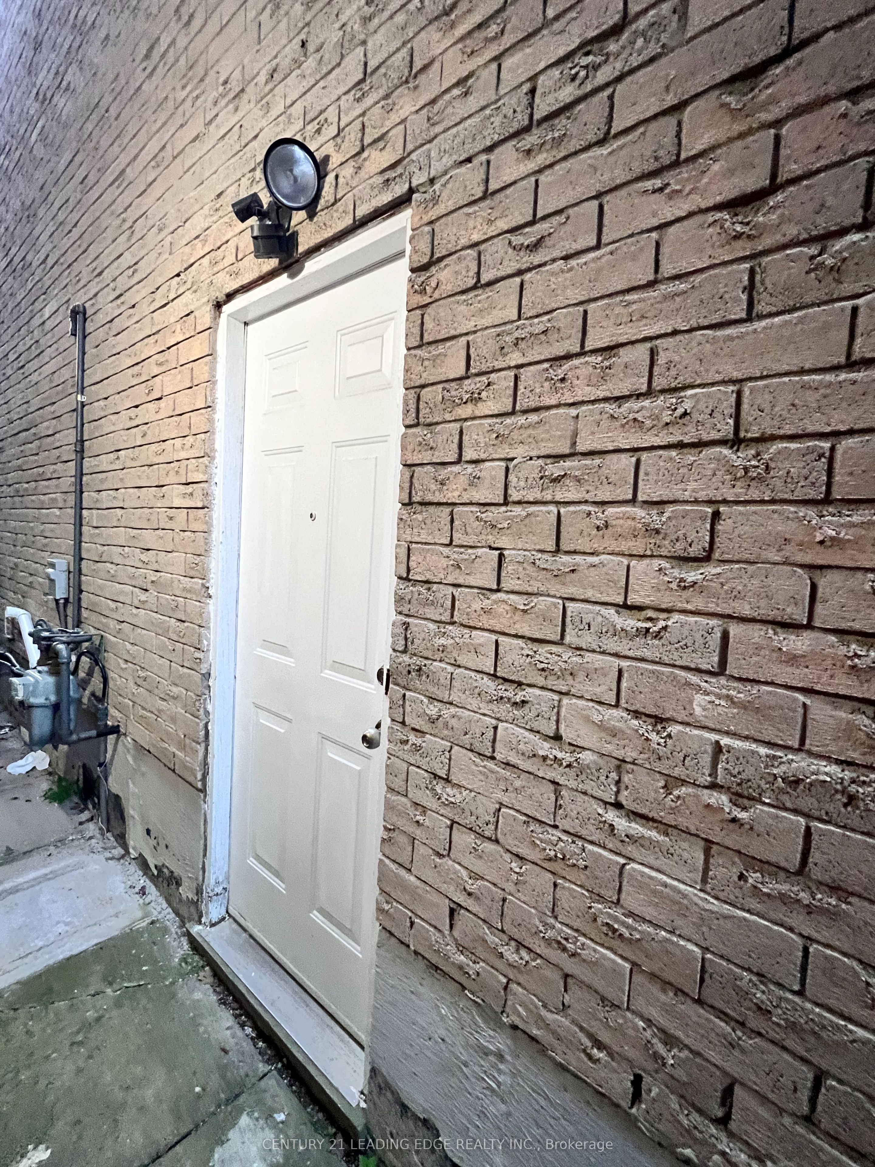 35 Irenemount Crescent BSMT, Markham, ON L3S 3C4 photo 2