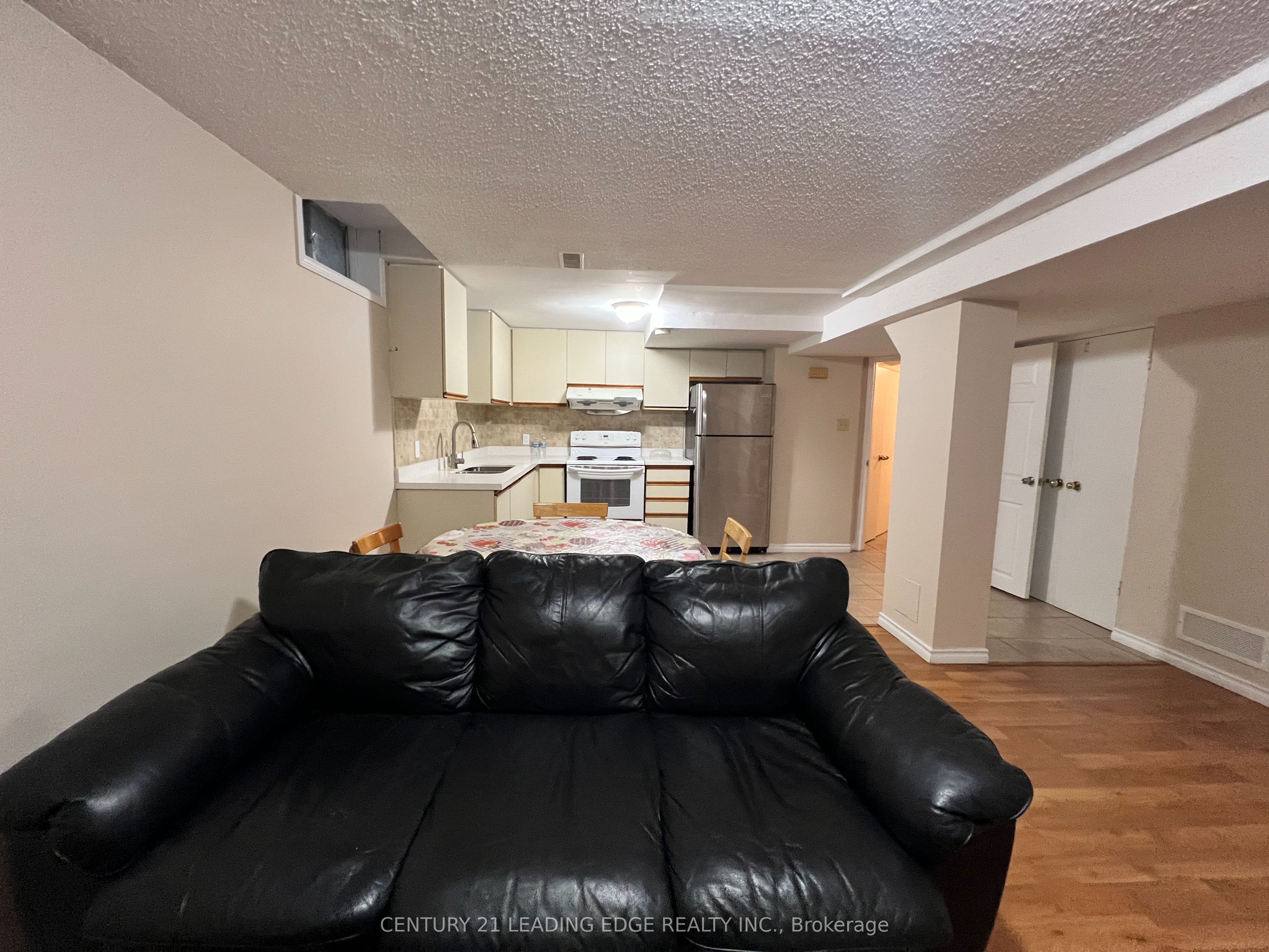 35 Irenemount Crescent BSMT, Markham, ON L3S 3C4 photo 5