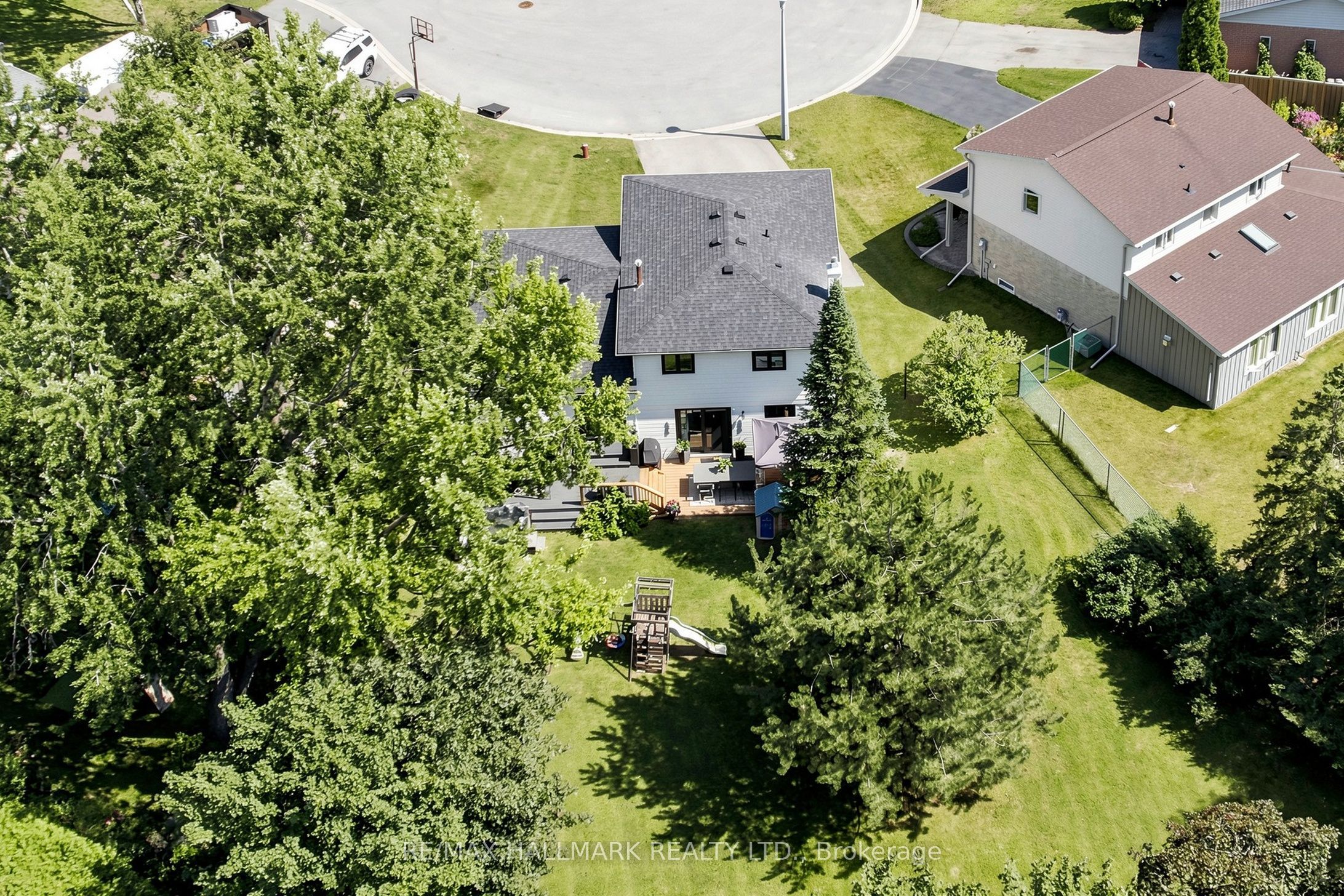 20 Oak Court Part 1, Aurora, ON L4G 3J6 photo 3