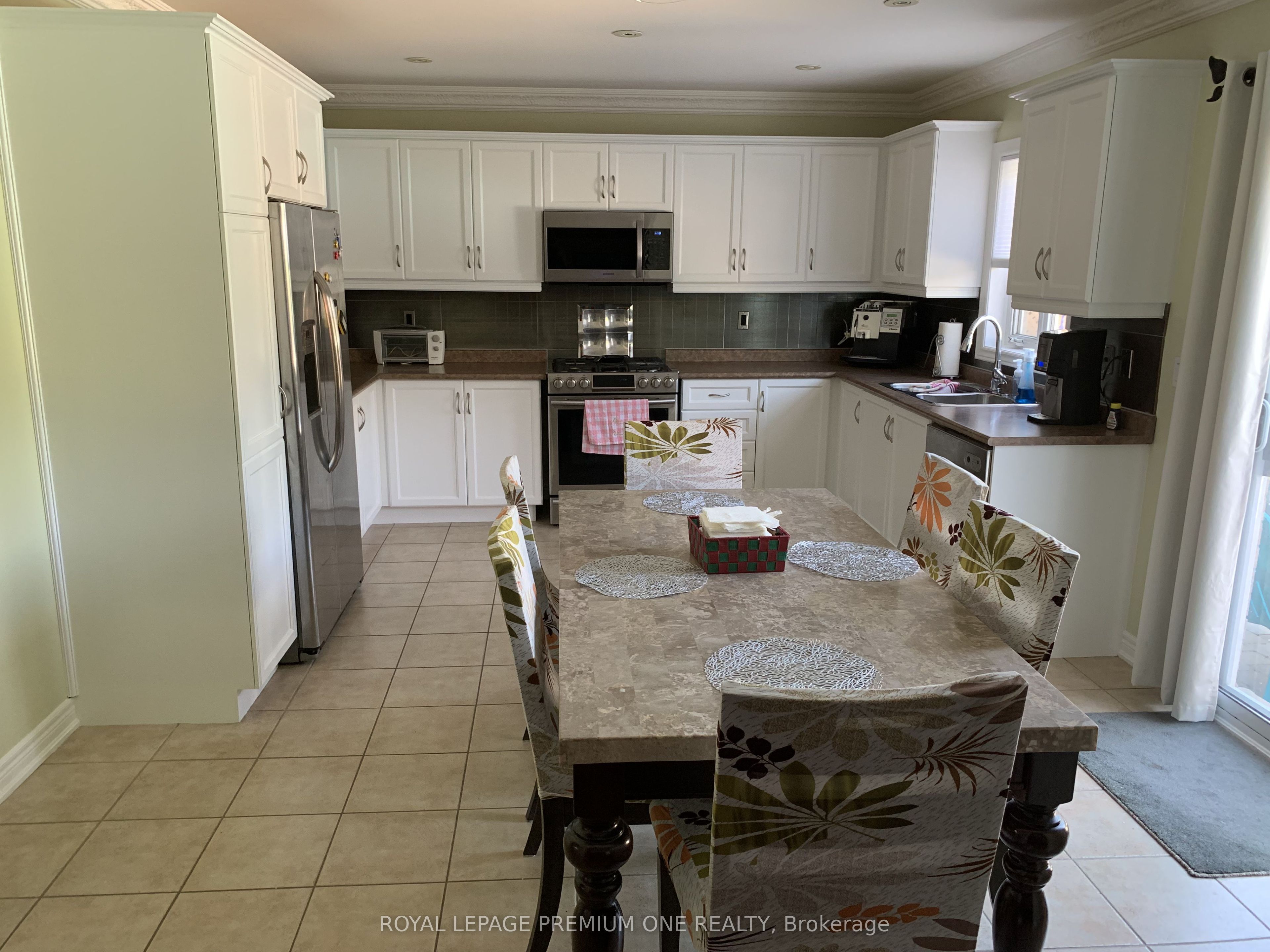 1370 Clarence Street, Vaughan, ON L4H 1M7 photo 5