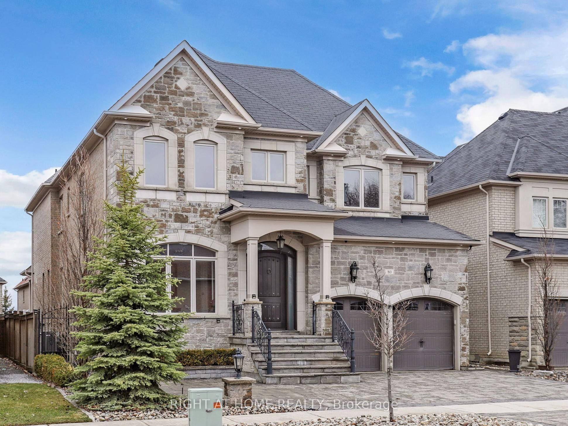 80 Puccini Drive, Richmond Hill, ON L4E 2Z1 photo 2