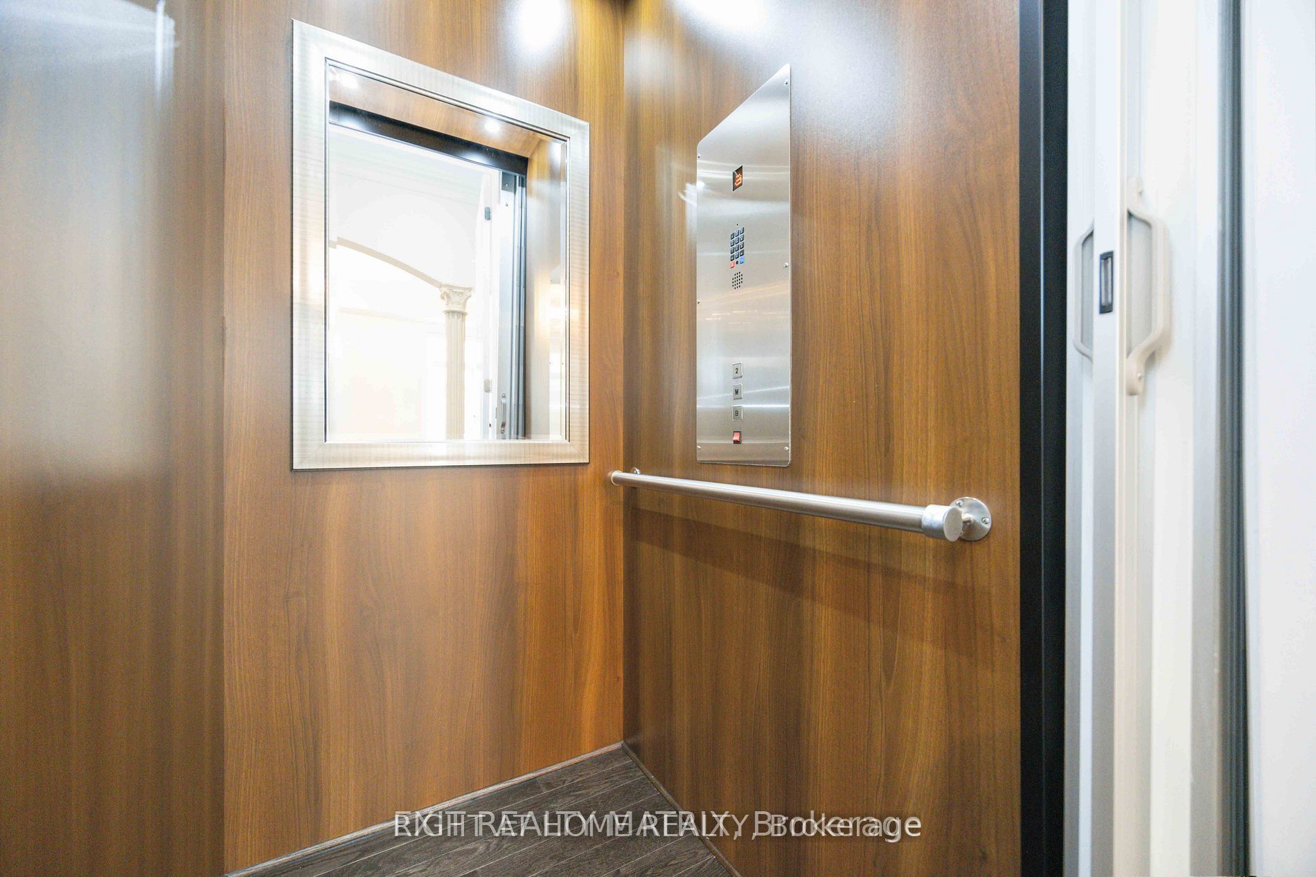 80 Puccini Drive, Richmond Hill, ON L4E 2Z1 photo 4